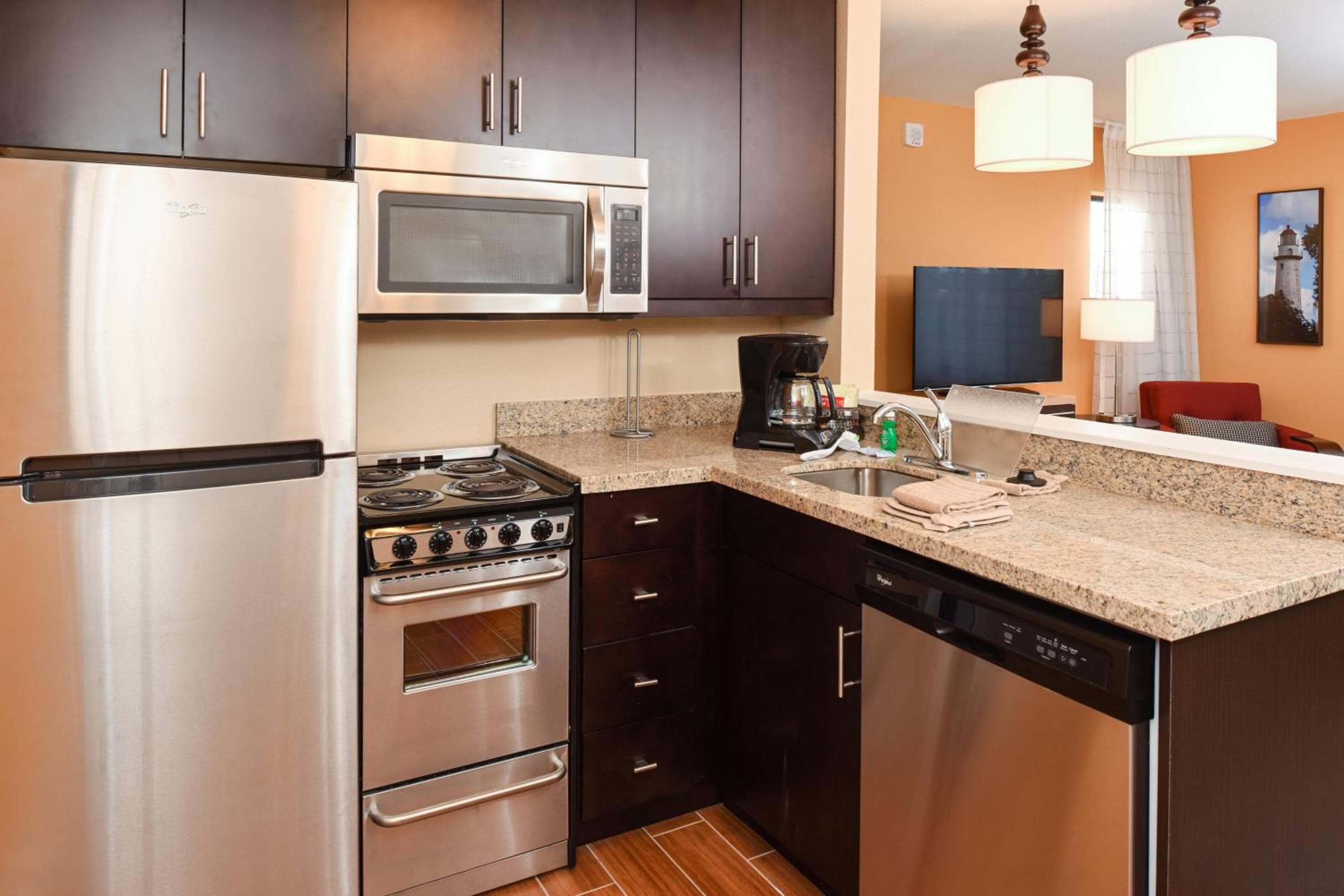 TownePlace Suites by Marriott Detroit Commerce, Walled Lake, photo 2