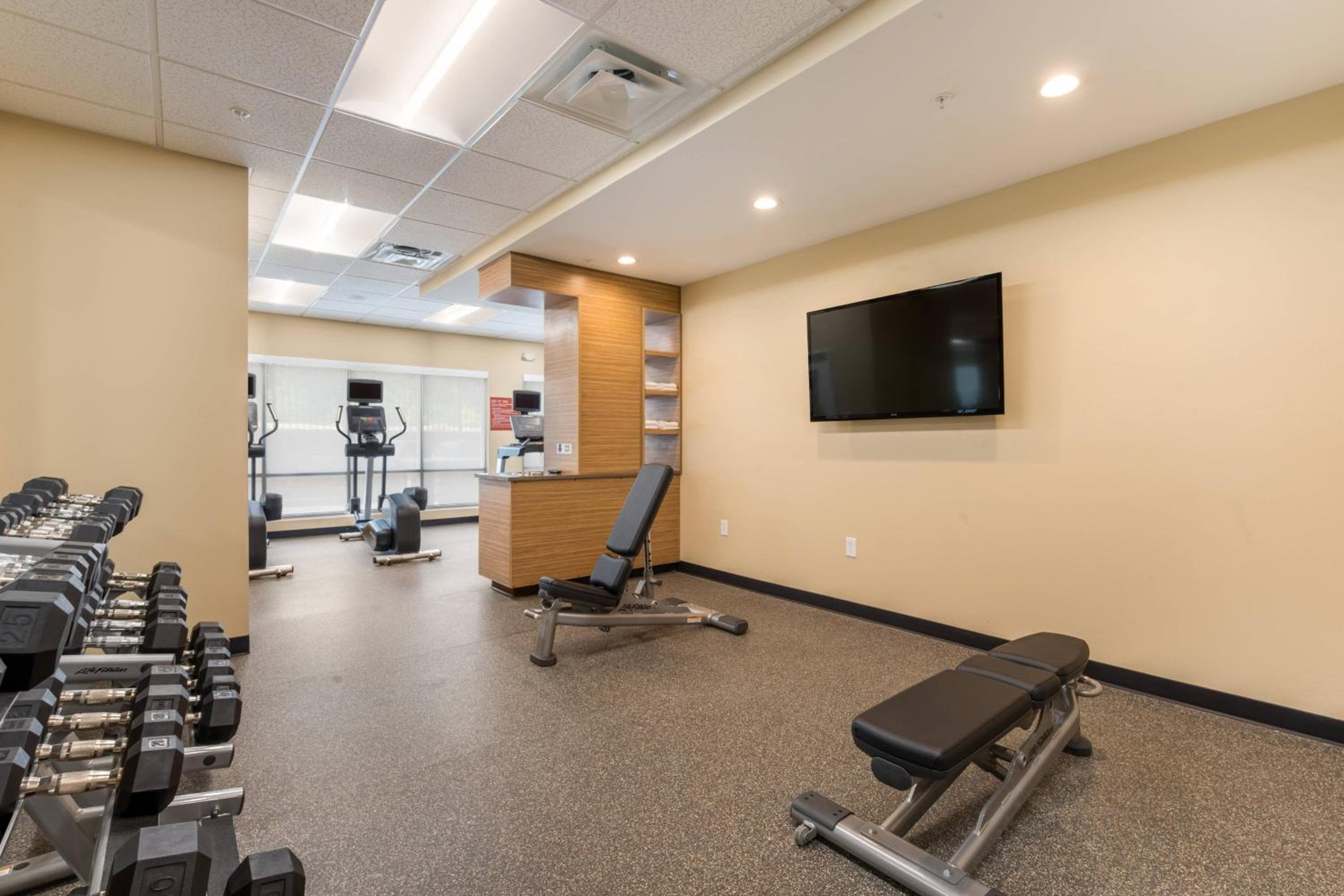 TownePlace Suites by Marriott Greensboro Coliseum Area, Greensboro, photo 3