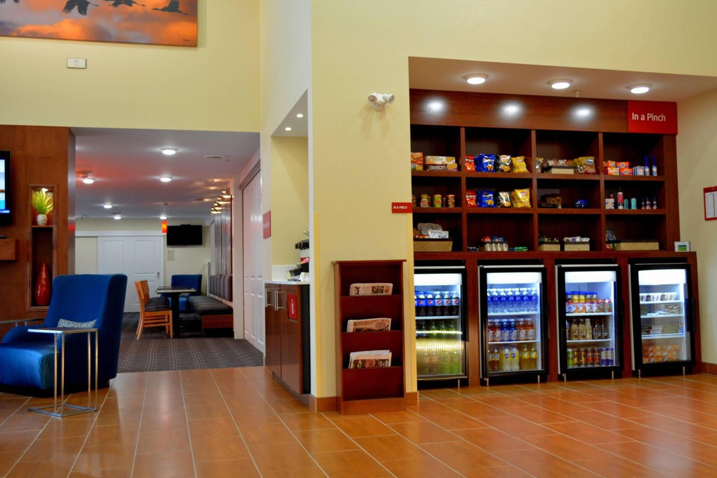 TownePlace Suites by Marriott Red Deer, Red Deer, photo 2