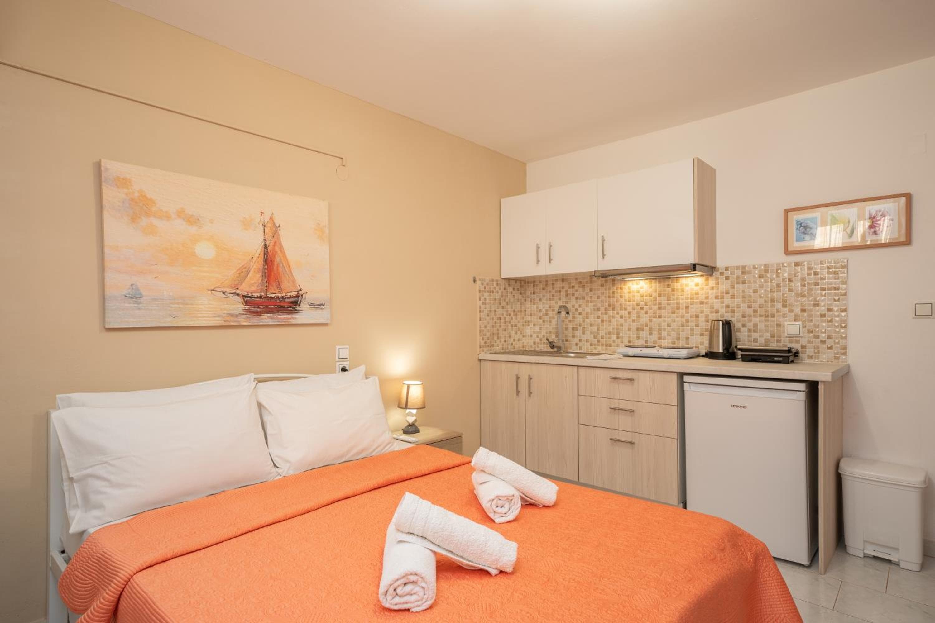Alexatos Studios & Apartments, Ayia Evfimia, photo 4