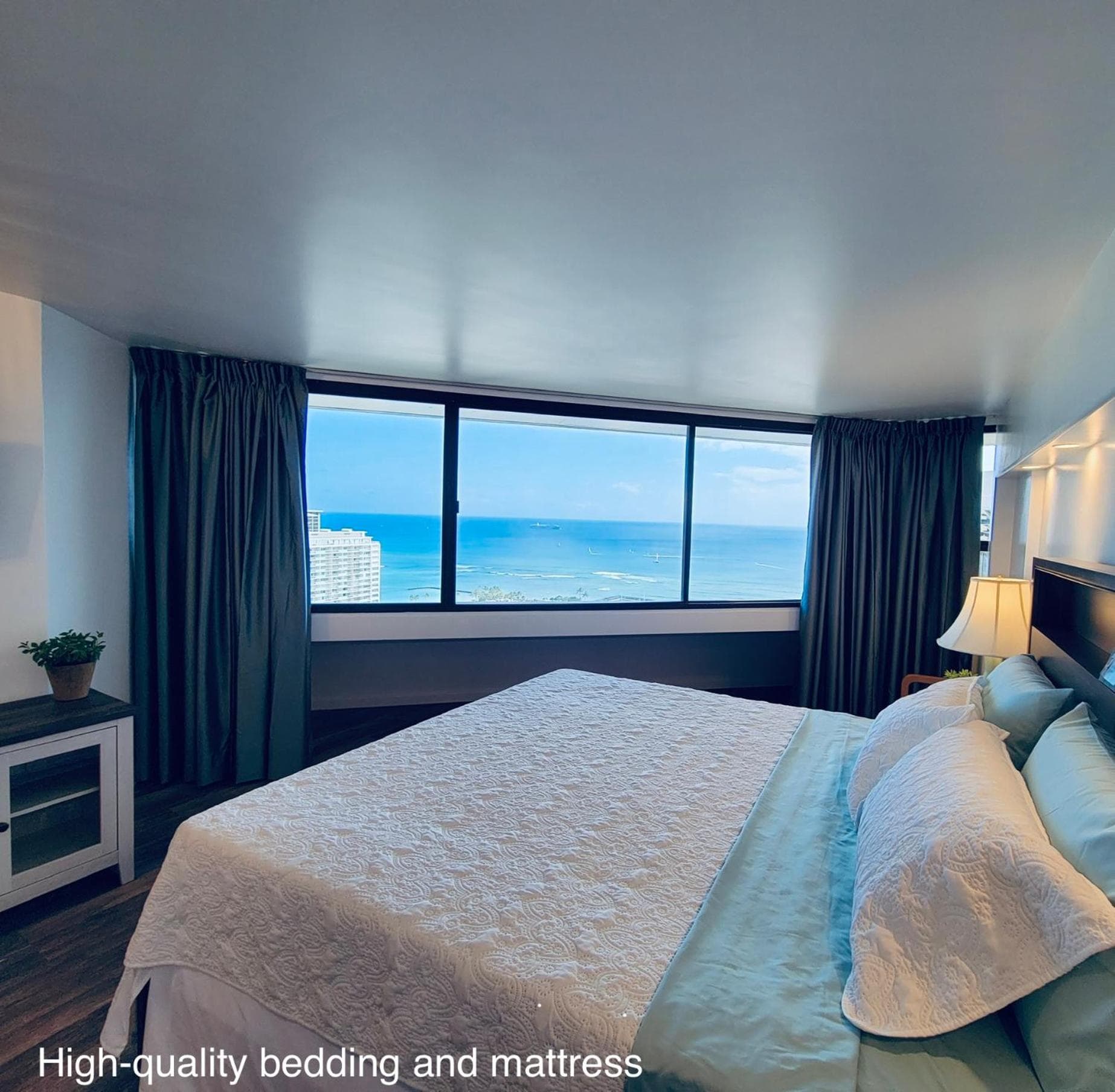 Waikiki High-rise sea view free parking, Honolulu