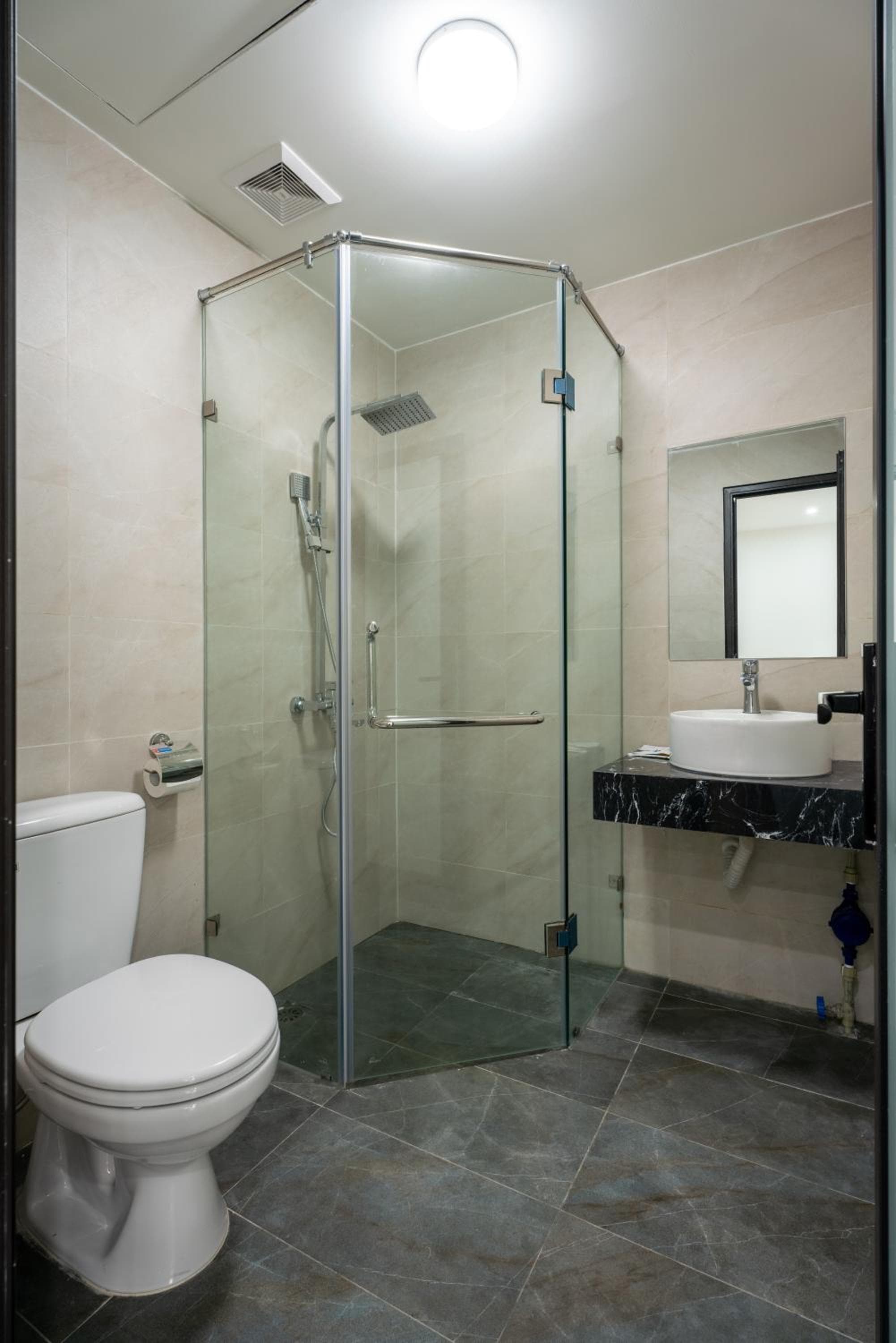 Granda Lake View Hotel & Apartment, Hanoi, photo 2