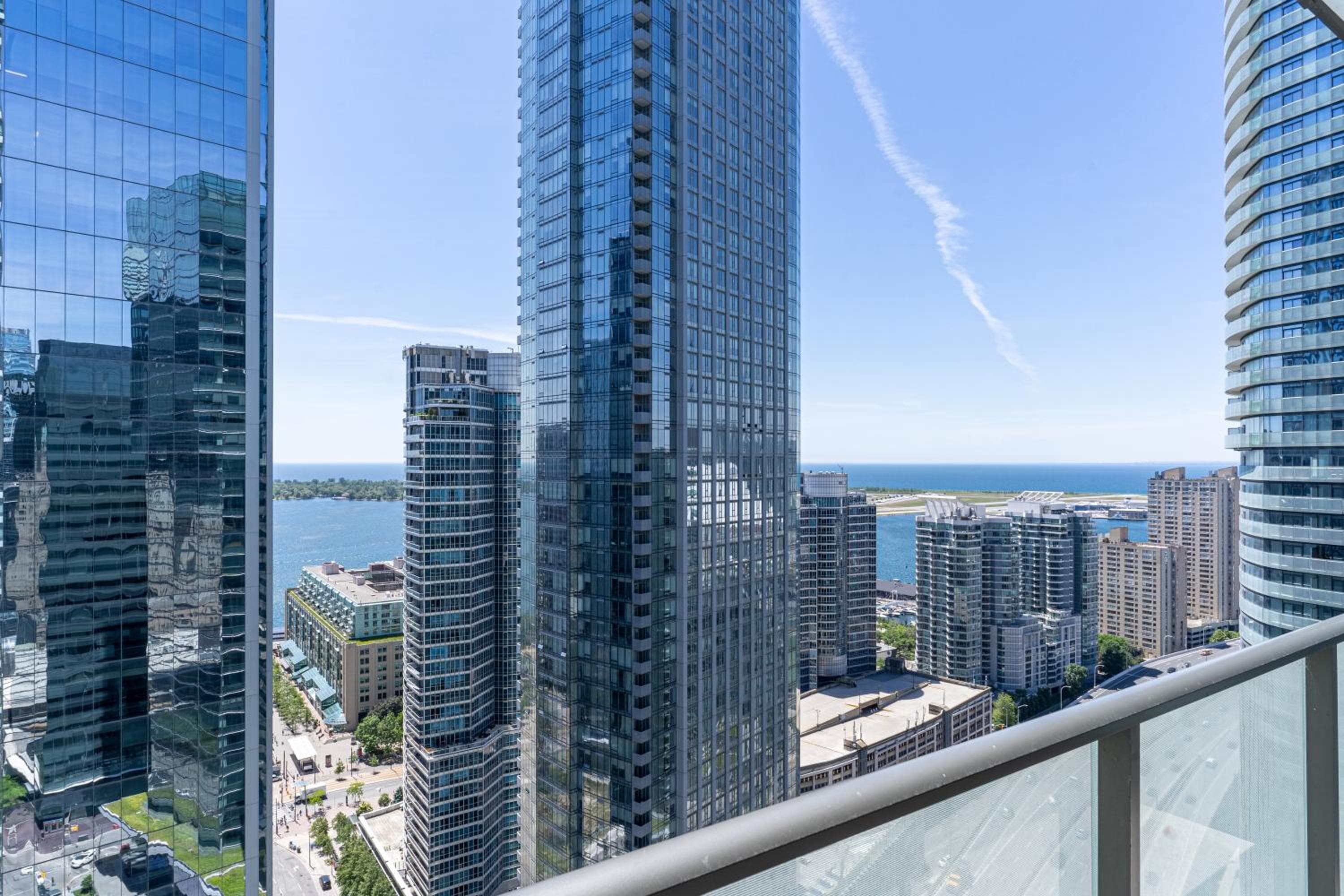 Beautiful Modern Toronto Luxurious Scotiabank Arena, Toronto, photo 2