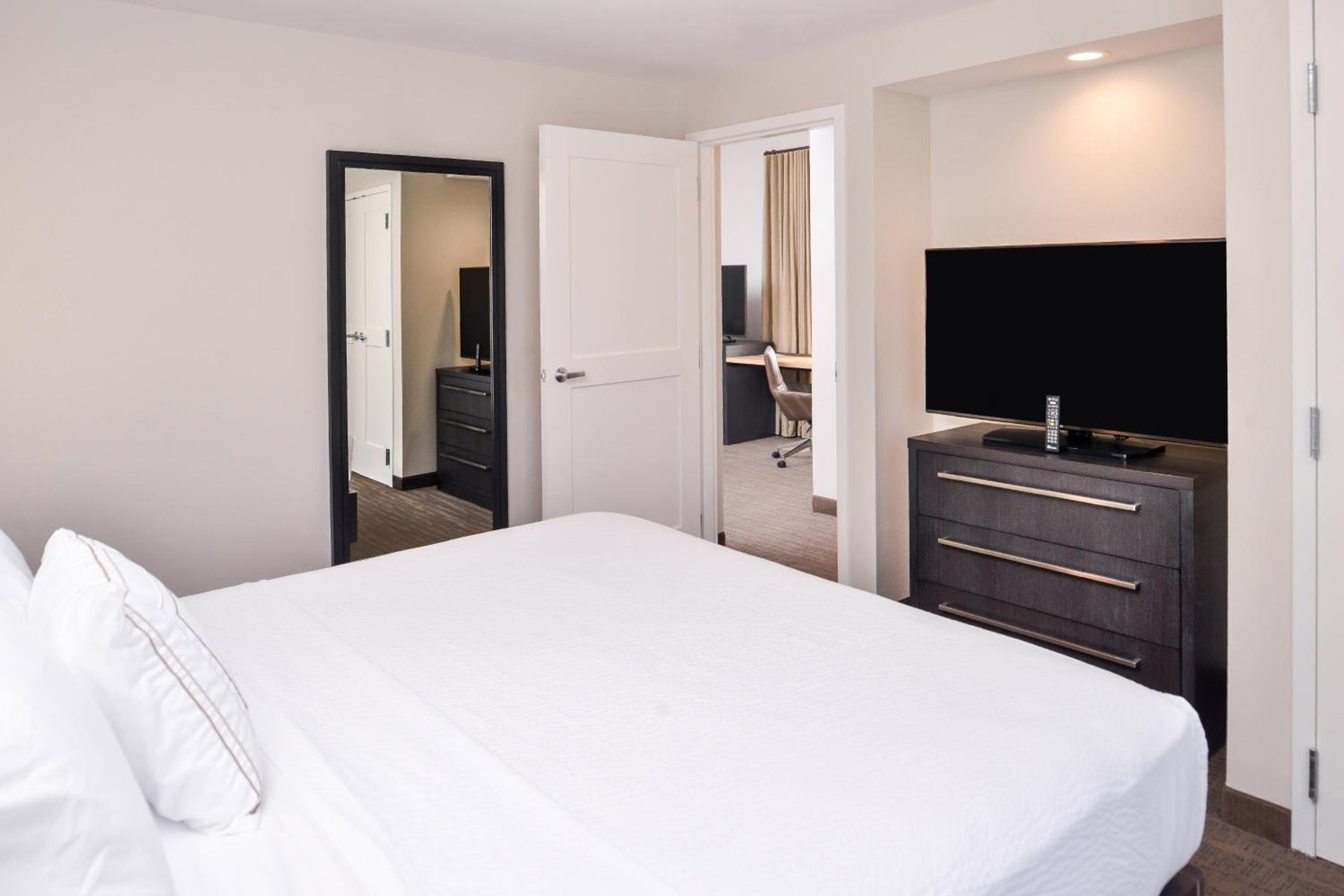 Residence Inn by Marriott Charlotte Northlake, Charlotte, photo 6