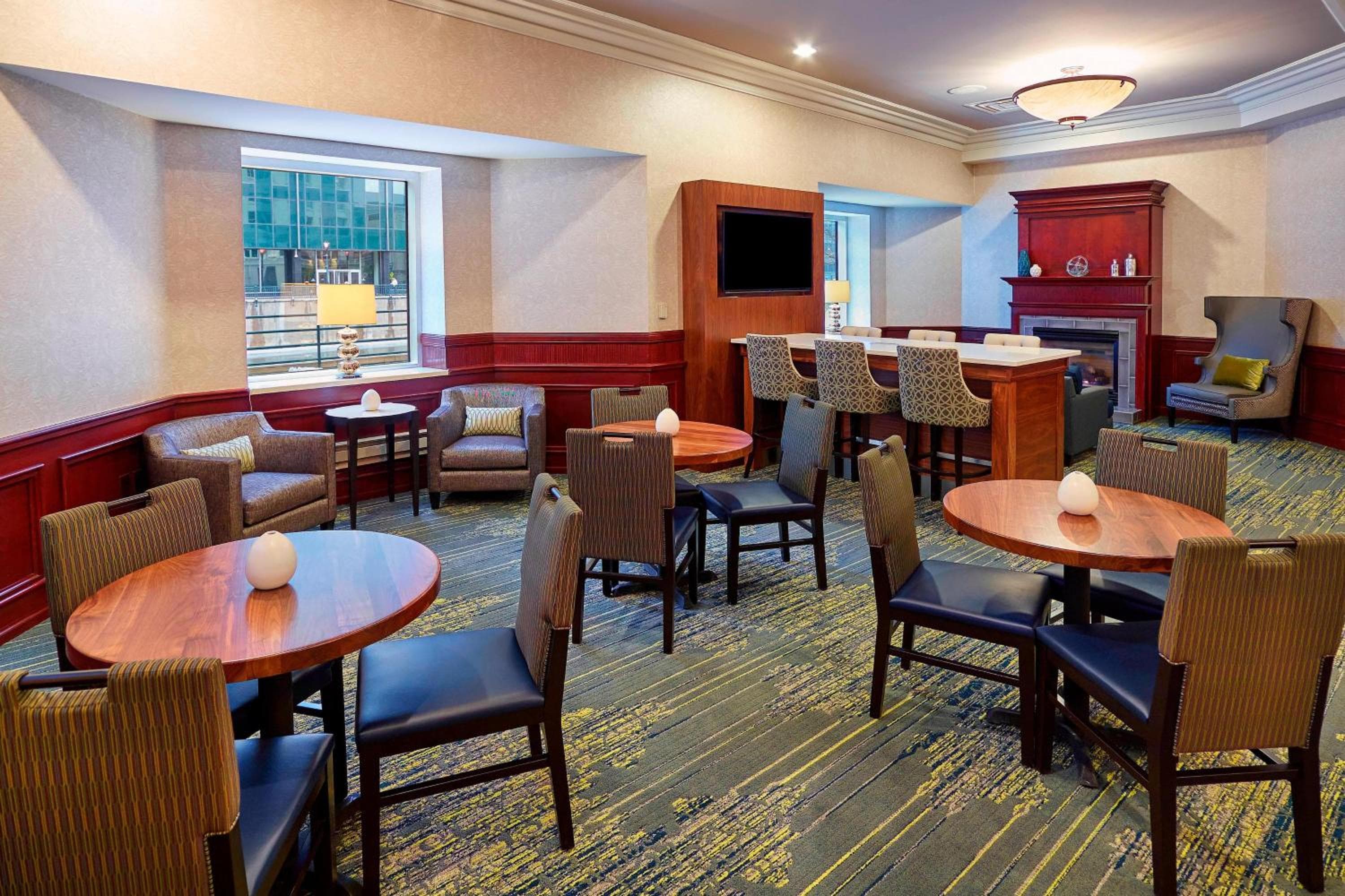 Residence Inn Milwaukee Downtown, Milwaukee, photo 4