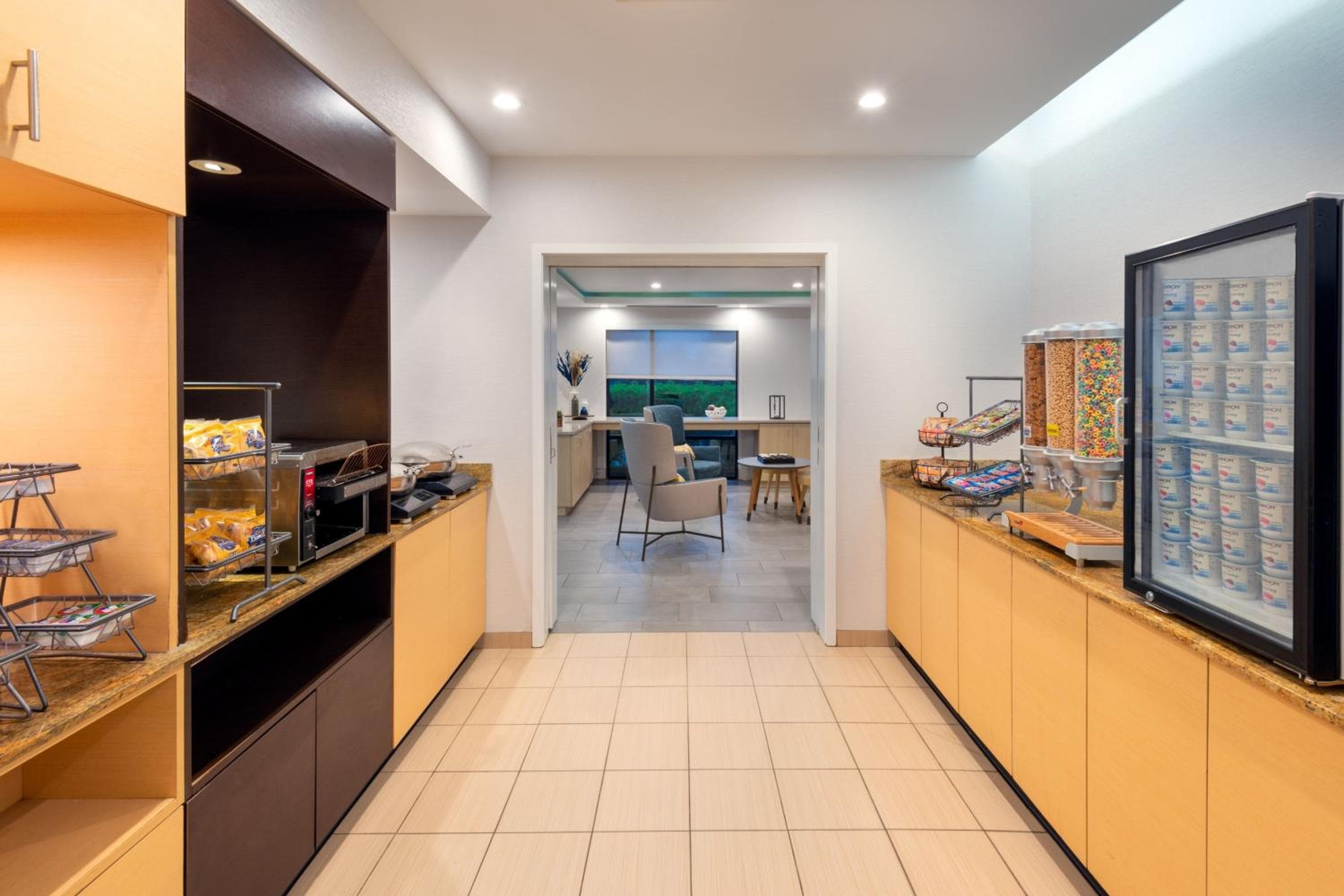 TownePlace Suites Buffalo Airport, Buffalo, photo 2