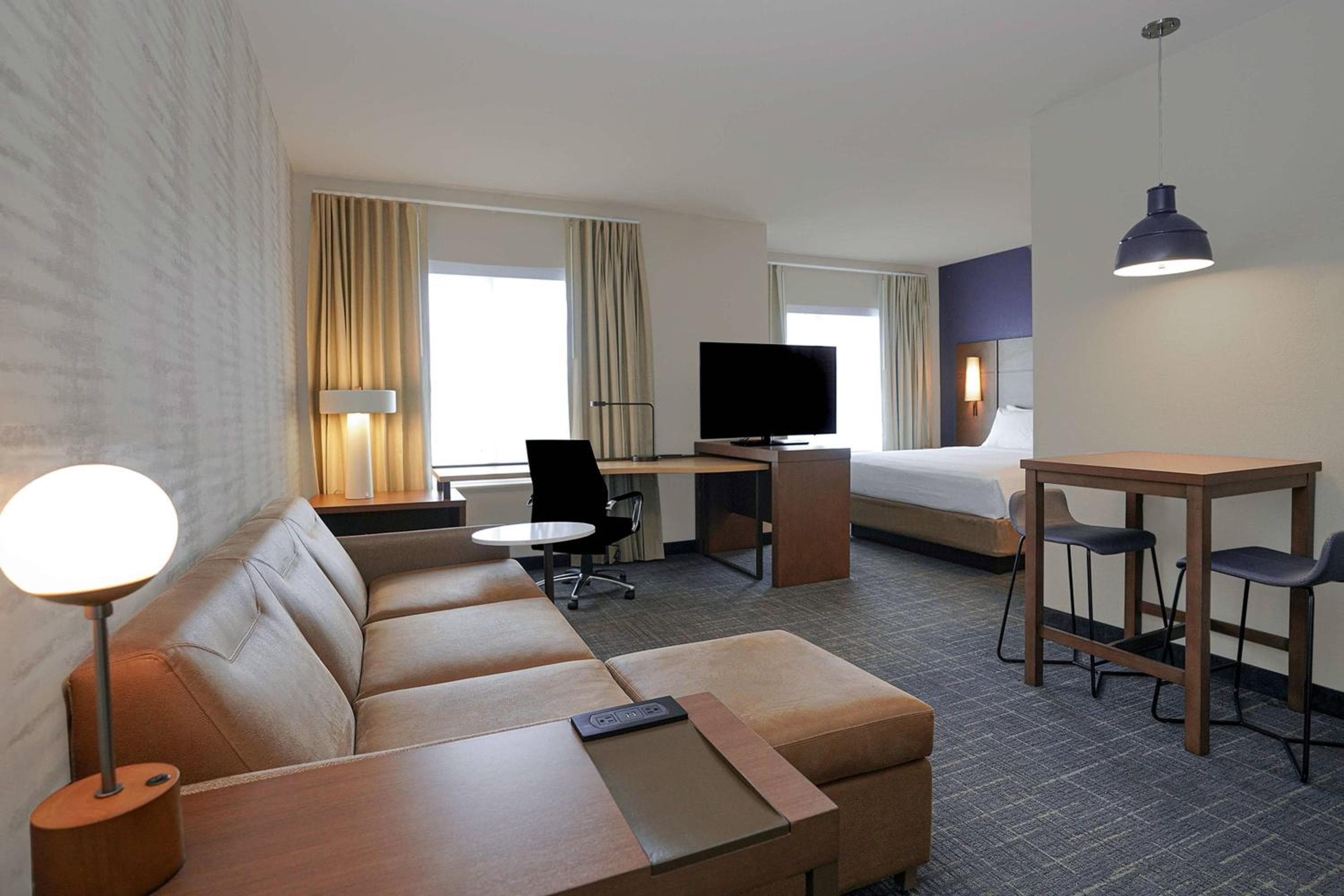 Residence Inn by Marriott Colorado Springs First & Main, Colorado Springs, photo 2
