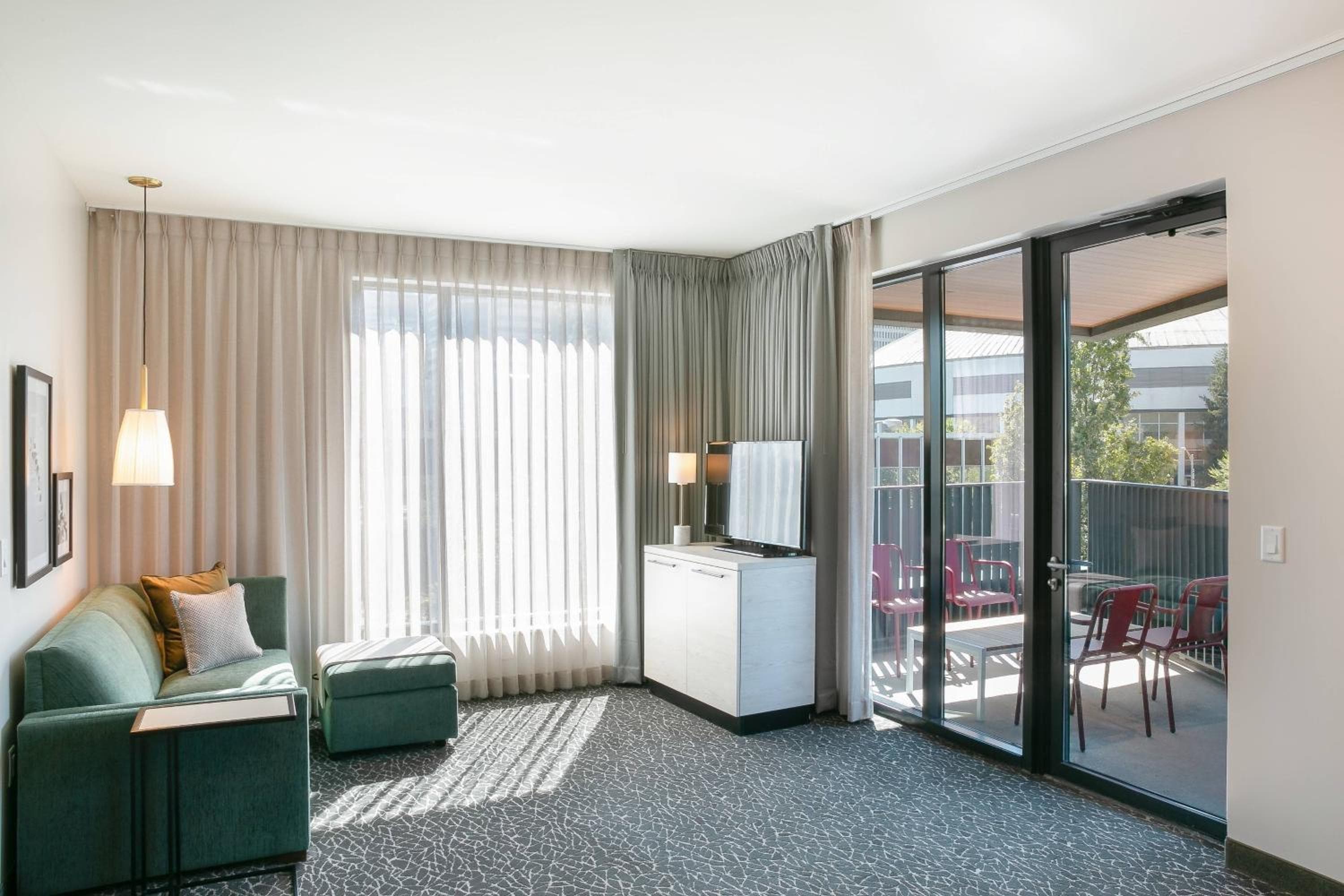 TownePlace Suites Nashville Downtown/Capitol District, Nashville, photo 3