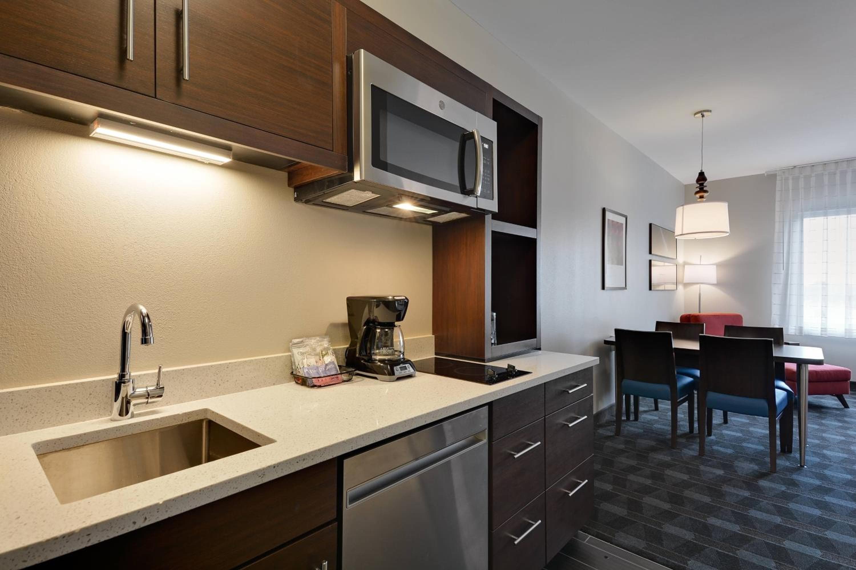 TownePlace Suites by Marriott Detroit Allen Park, Allen Park, photo 4