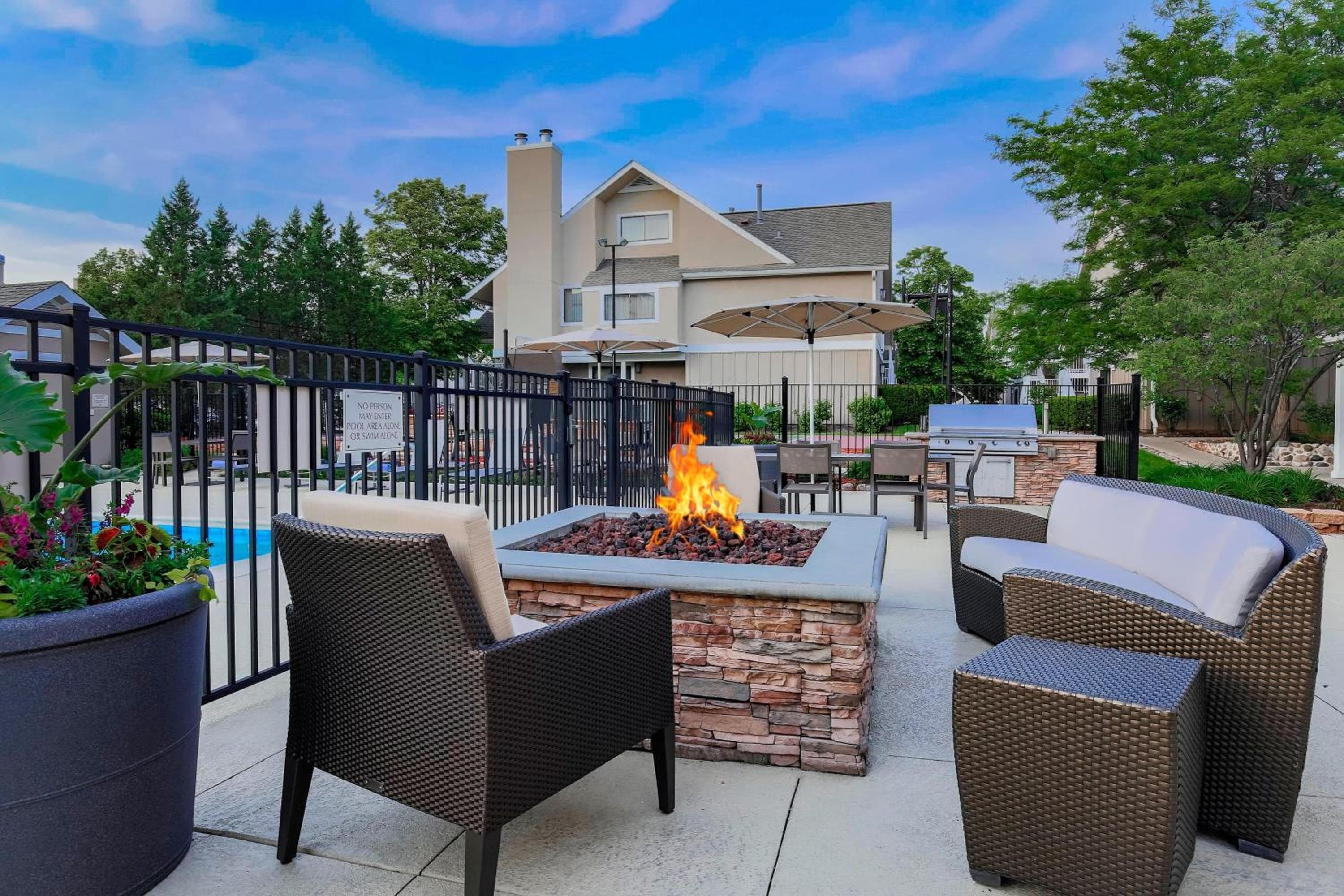 Residence Inn Chicago Deerfield, Deerfield, photo 3