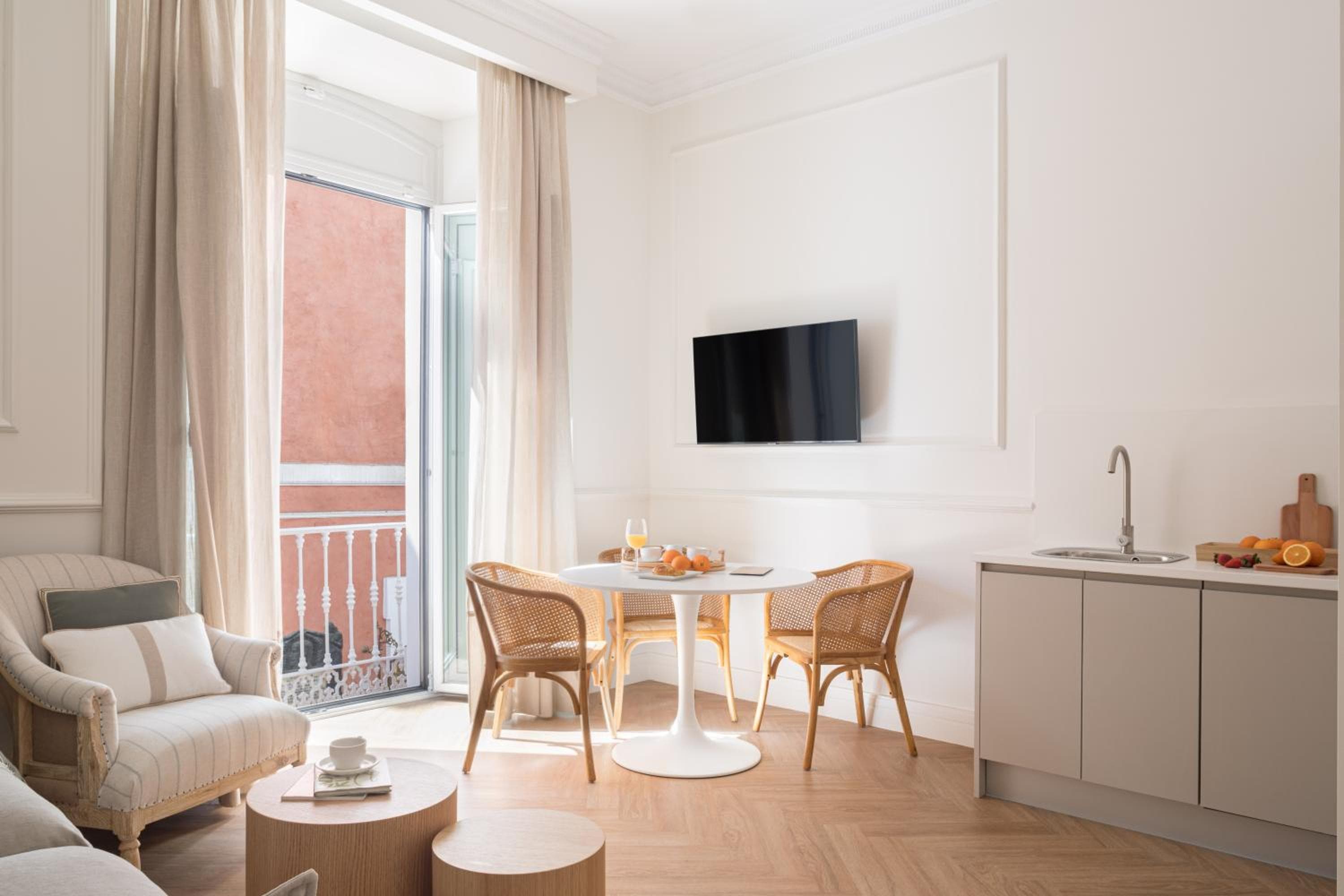 Mylu Suites by Puerta Catedral, Seville, photo 2