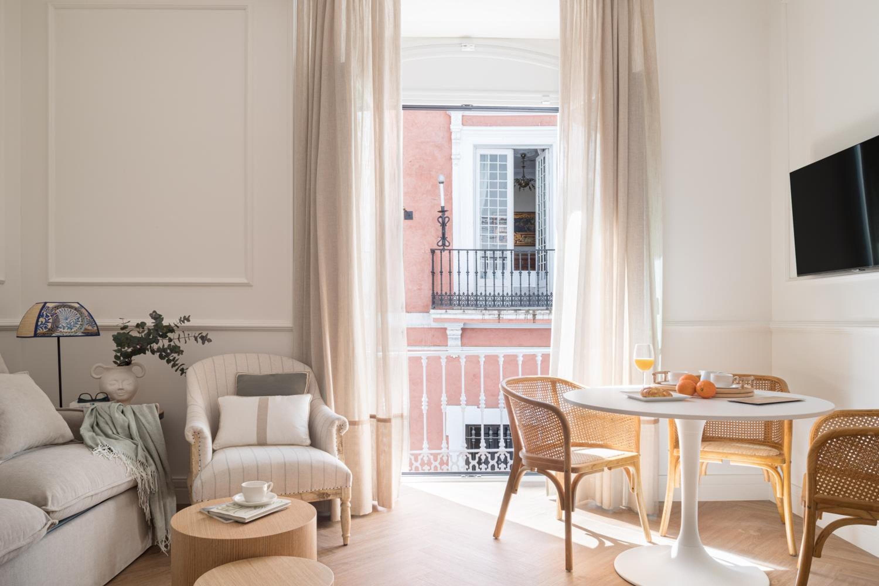 Mylu Suites by Puerta Catedral, Seville, photo 4
