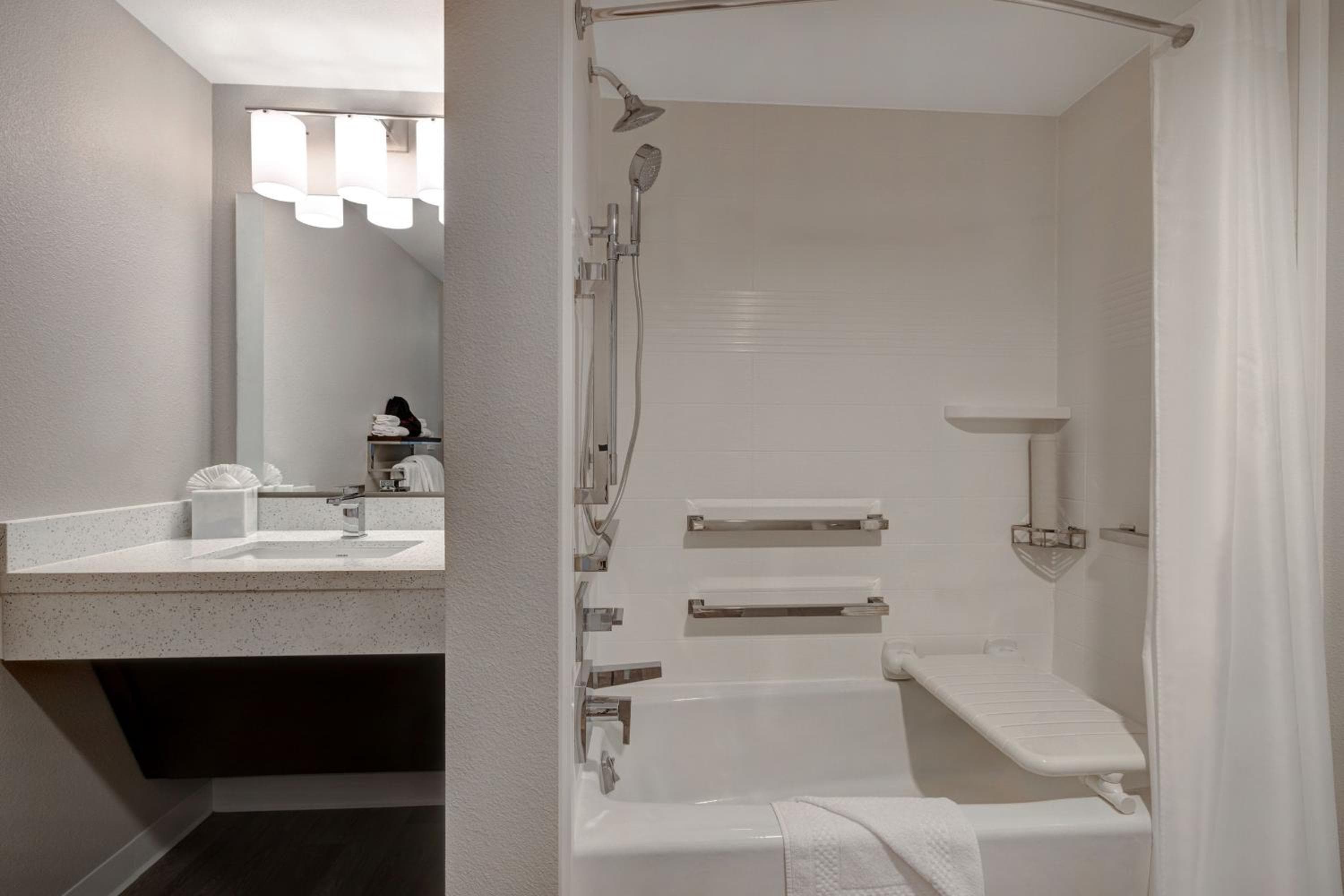 TownePlace Suites by Marriott San Luis Obispo, San Luis Obispo, photo 2
