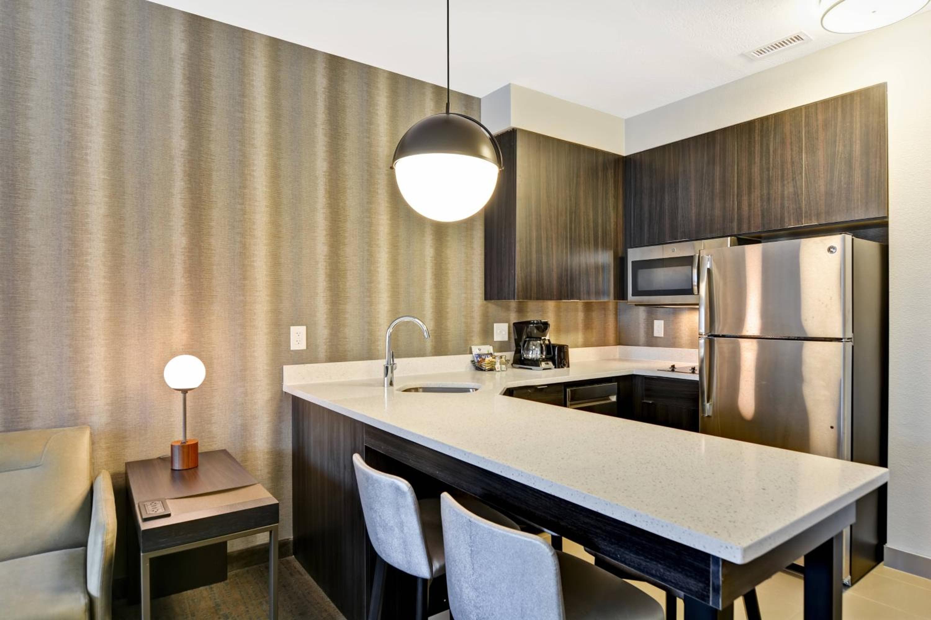 Residence Inn by Marriott Cleveland Airport/Middleburg Heights, Cleveland, photo 2