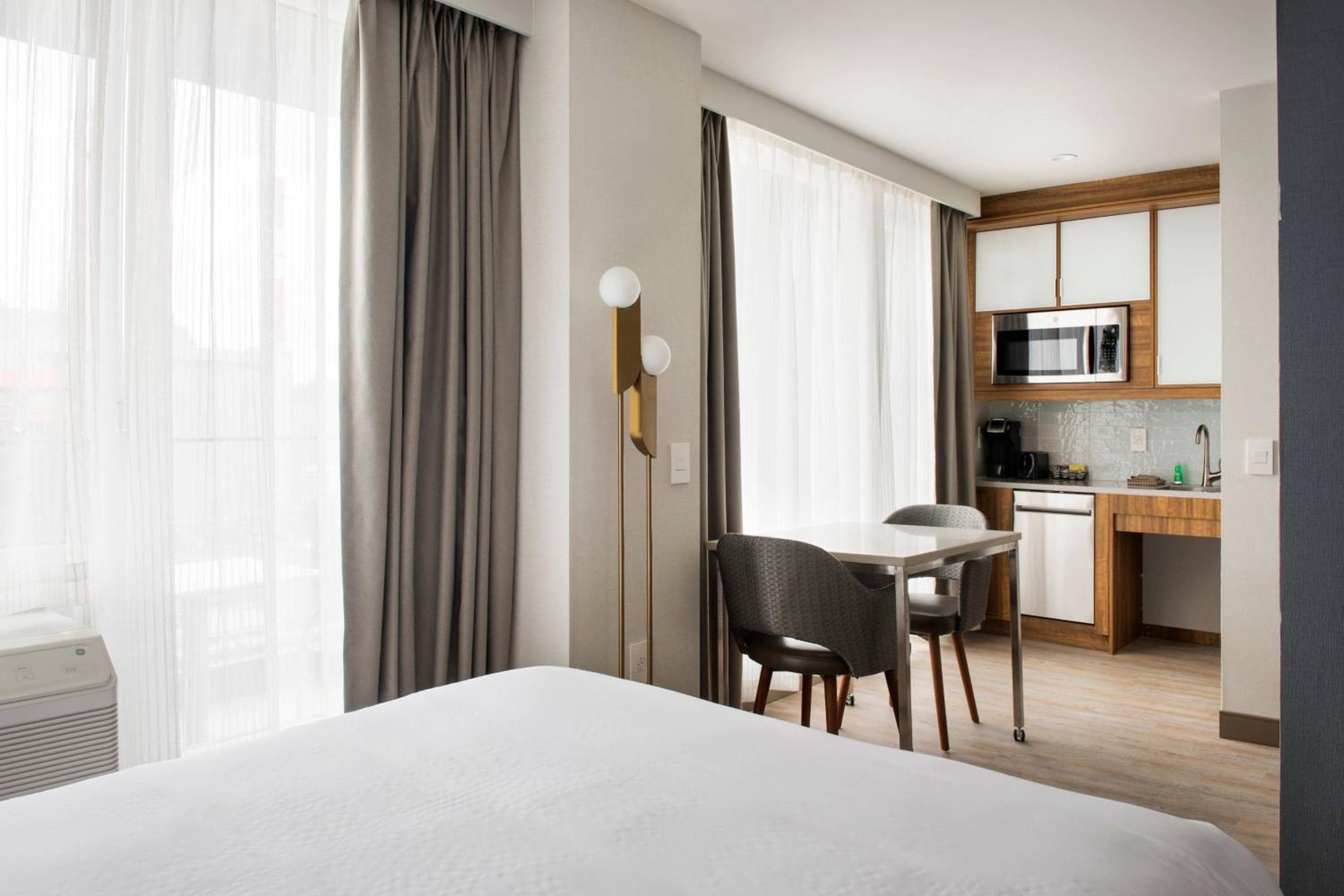 TownePlace Suites by Marriott New York Long Island City, Long Island City, photo 2