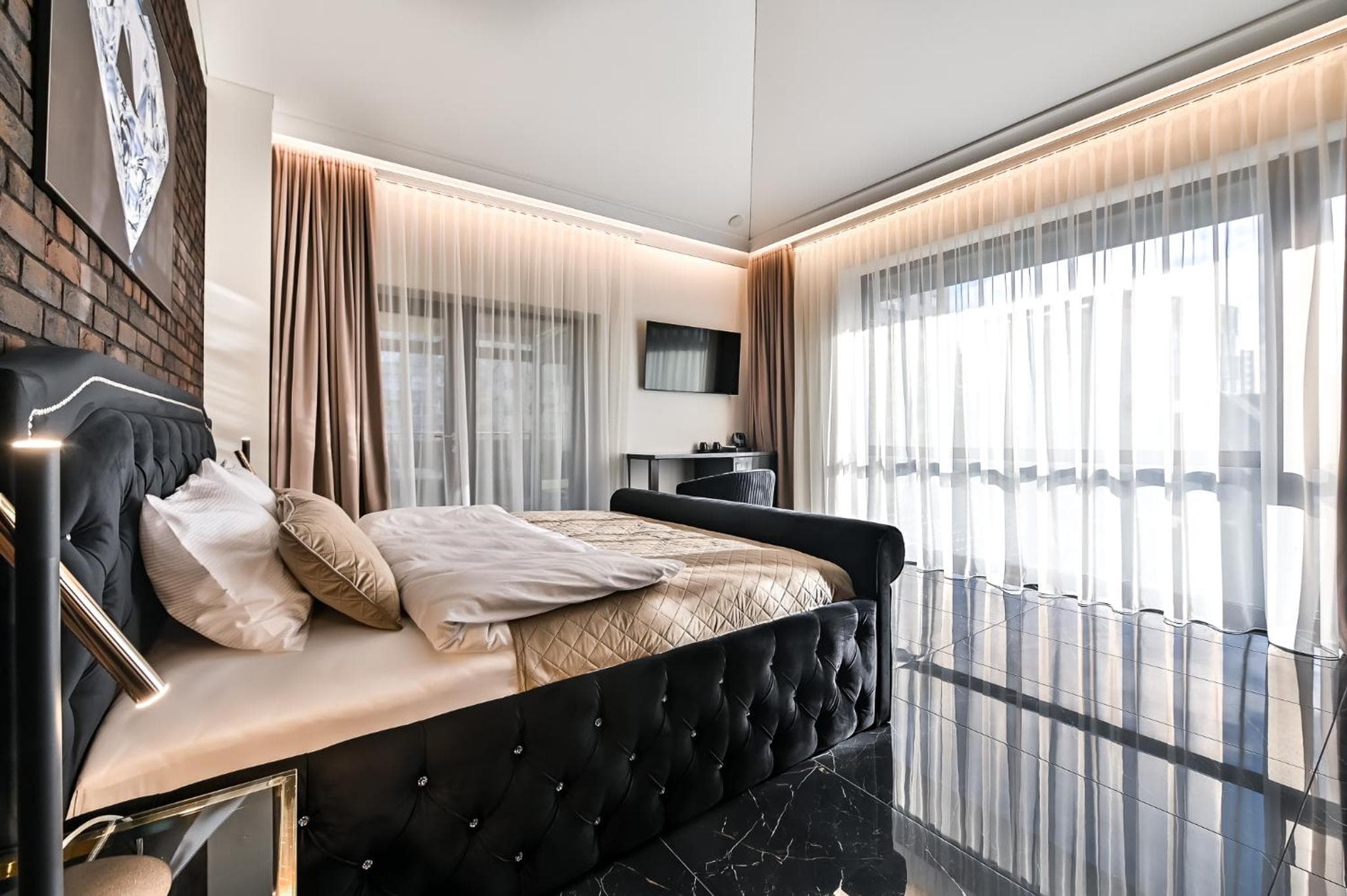 Diamond svečių namai, Kaunas