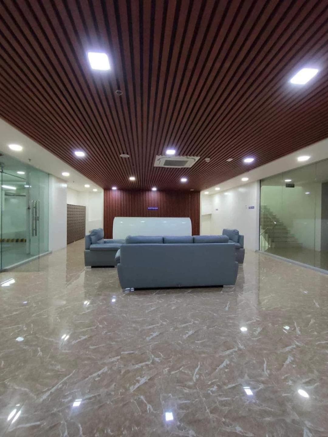 INSPIRIA Condo Free Airport Pickup for 3 nights stay or more, Davao City, photo 2