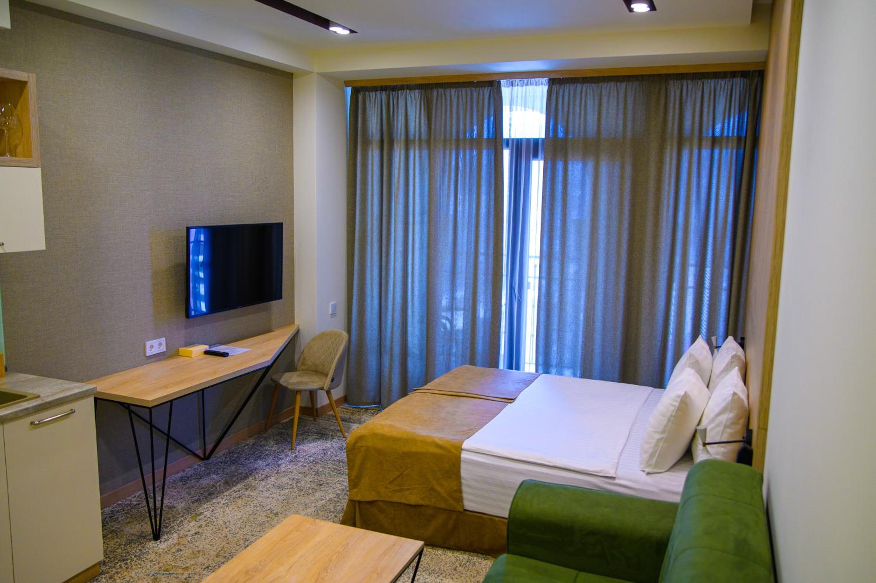 Rooftop Apart-Hotel, Yerevan, photo 6