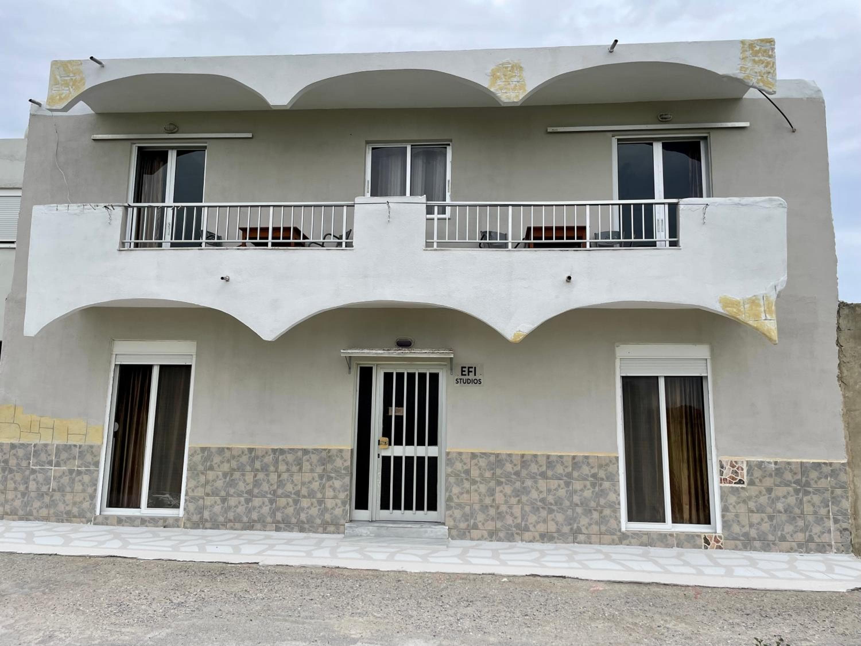 Efi studios, Kardamaina