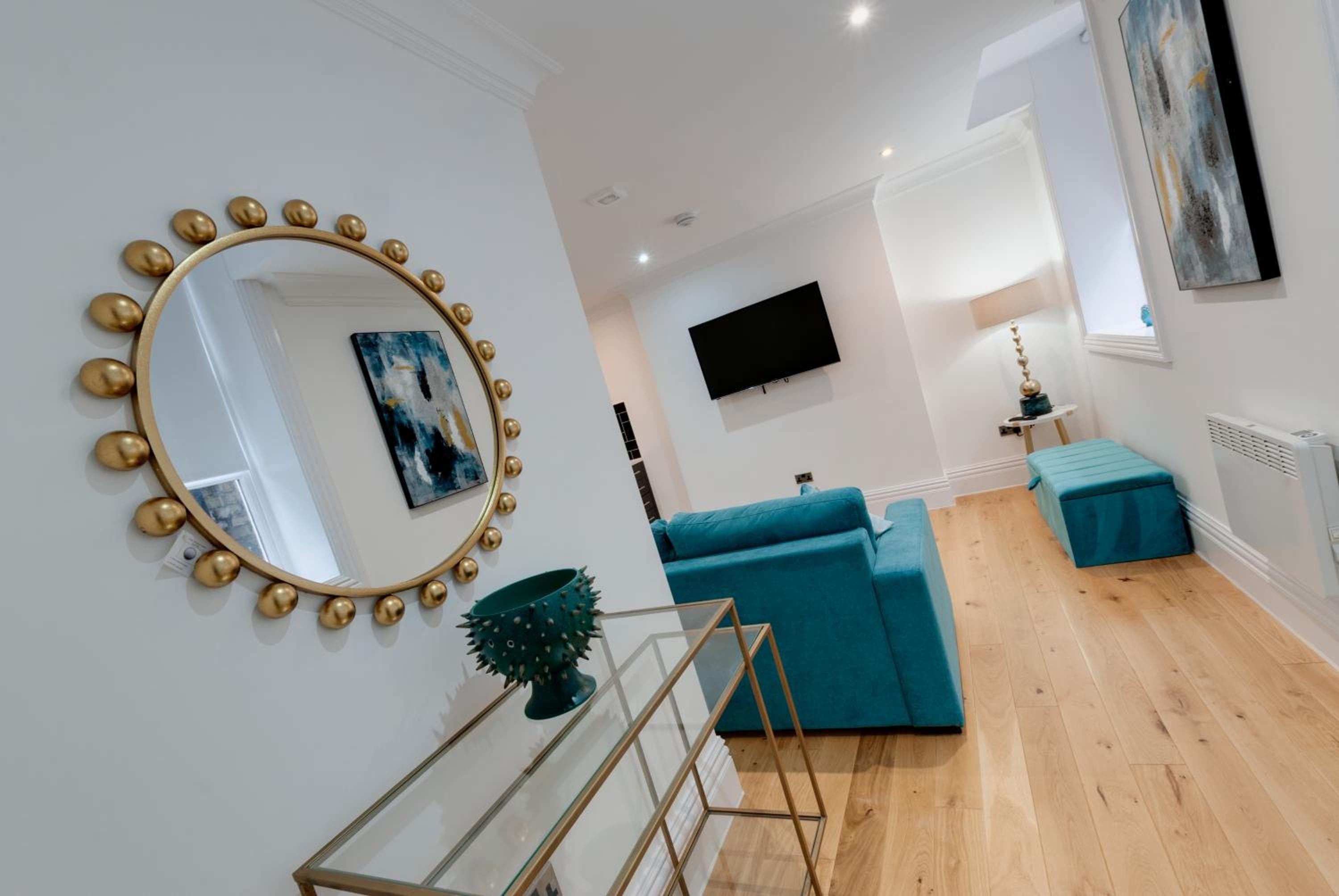 80 by Elite, Liverpool, photo 5