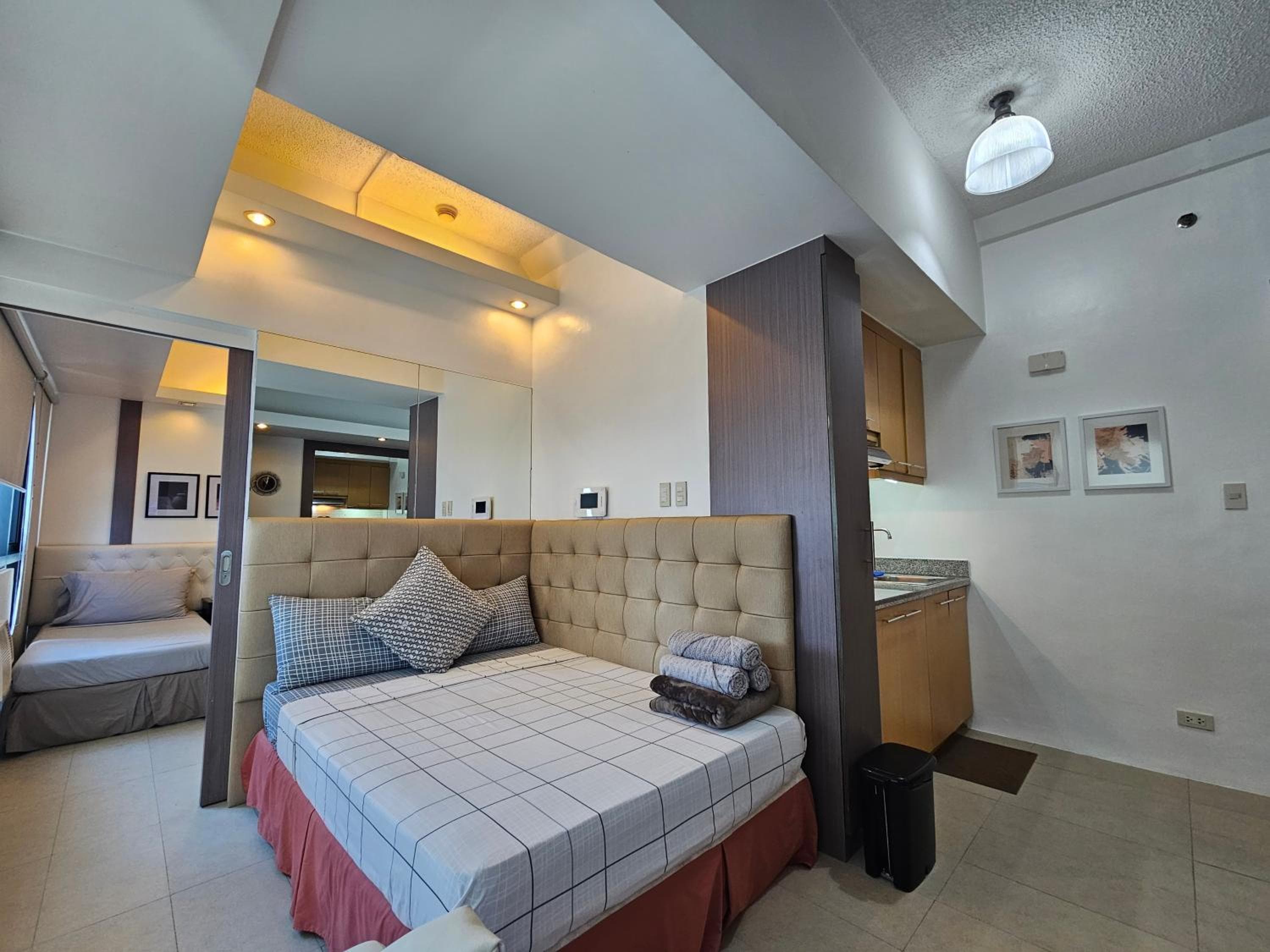Spacious Studios, Manila, photo 6