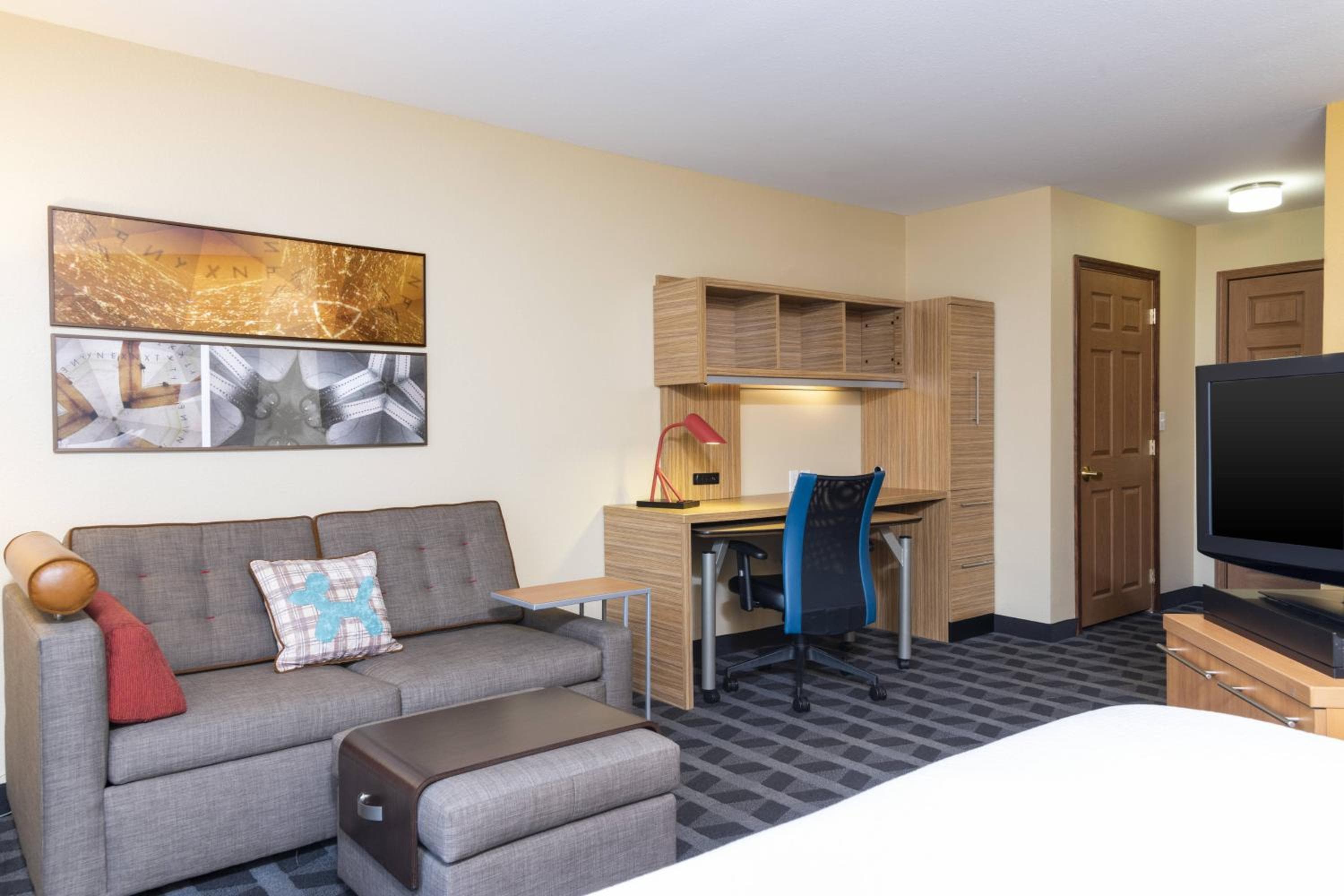 TownePlace Suites by Marriott East Lansing, East Lansing, photo 3