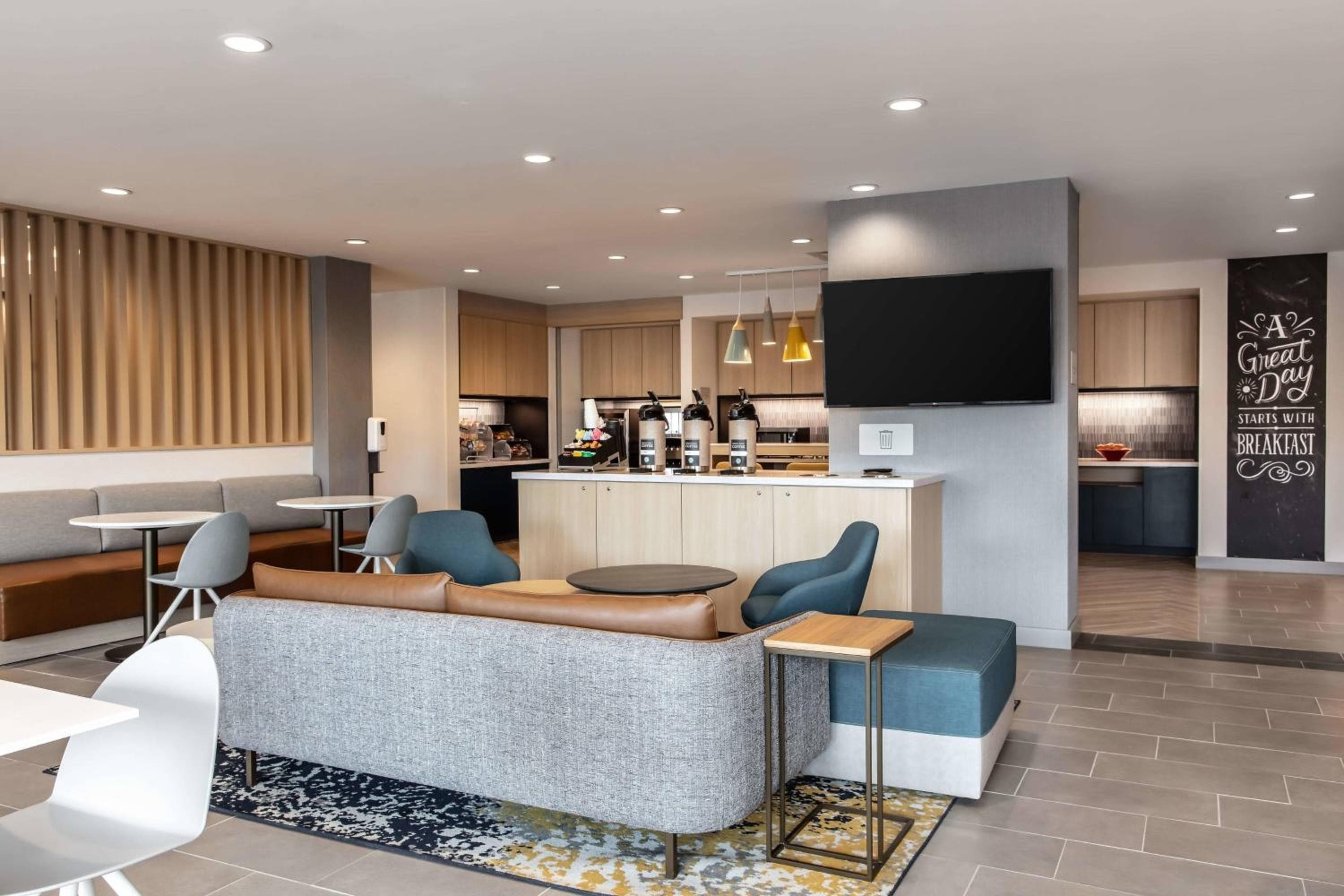 TownePlace Suites By Marriott Milwaukee West Bend, West Bend, photo 5