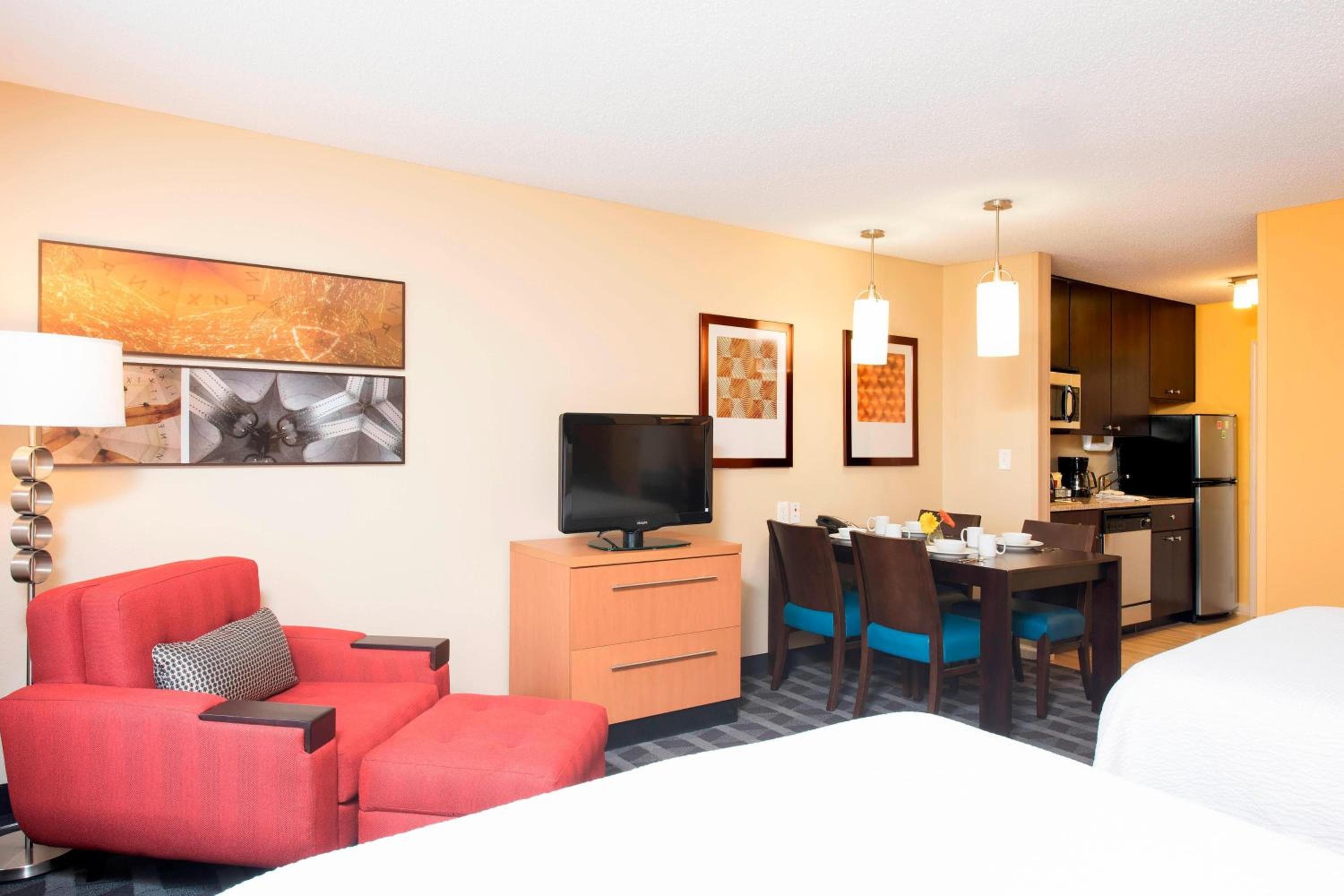 TownePlace Suites by Marriott Kalamazoo, Kalamazoo, photo 3