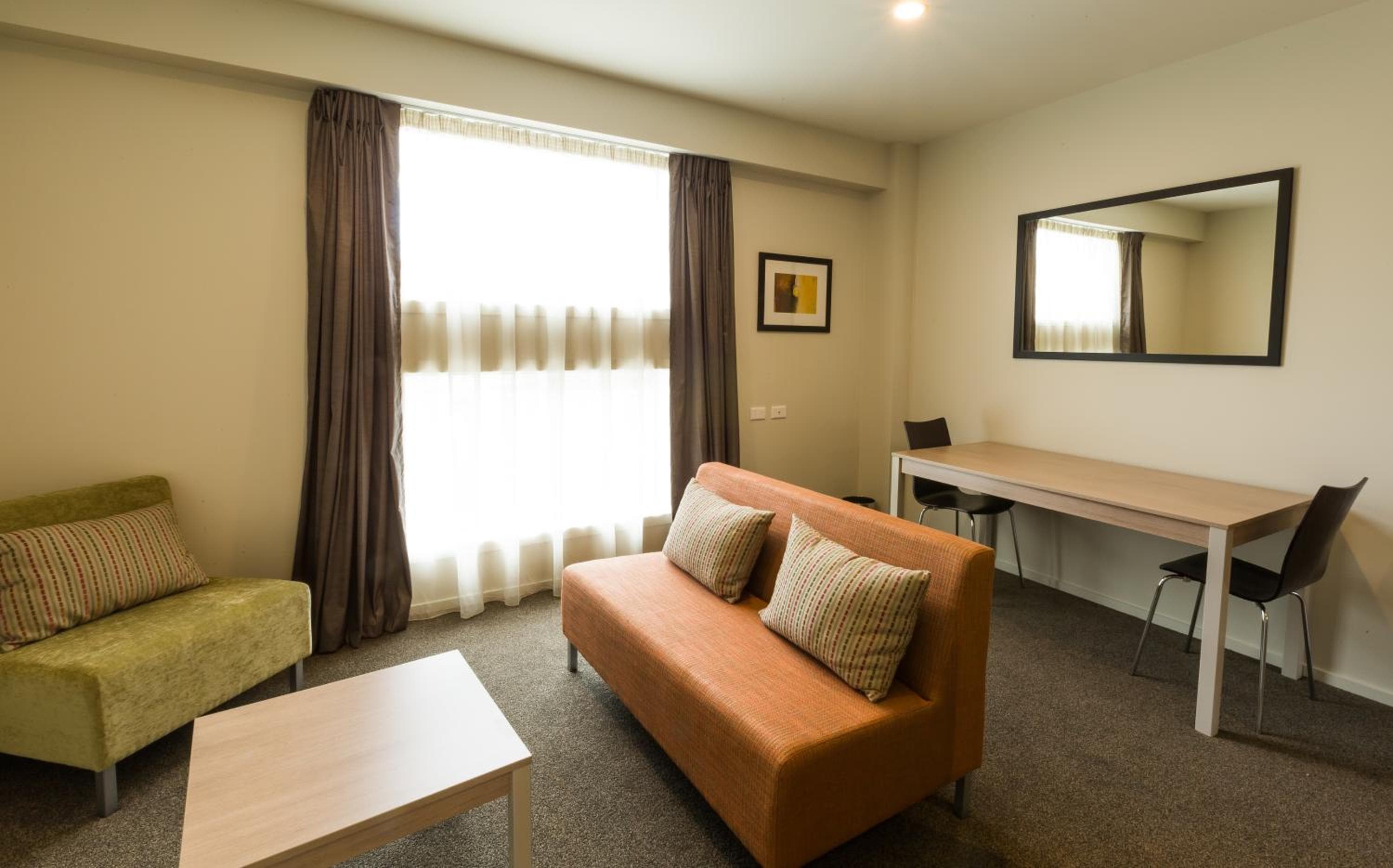 Ramada Suites by Wyndham Christchurch City, Christchurch, photo 2