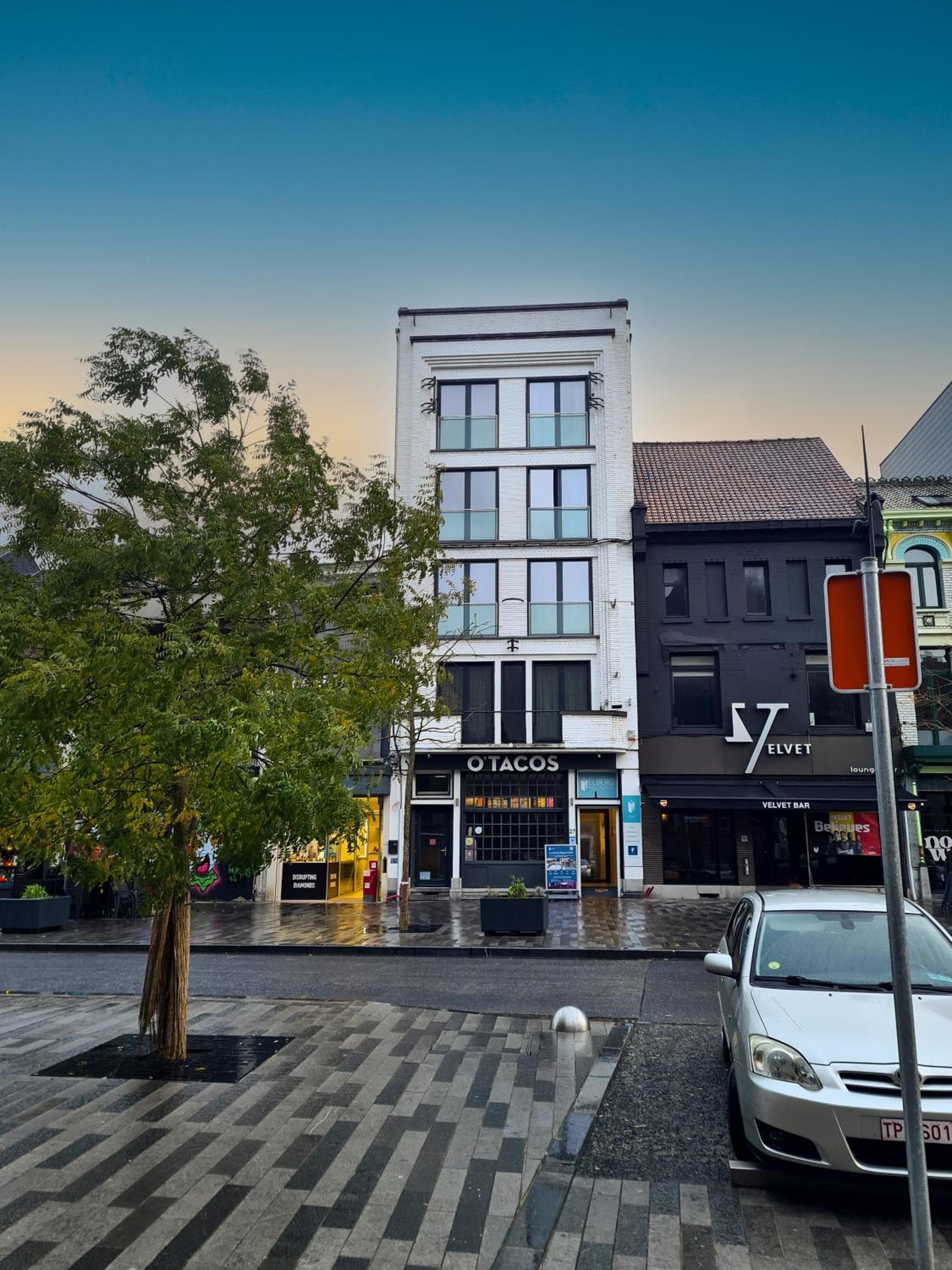 Elberg Hotel & Apartments, Mouscron