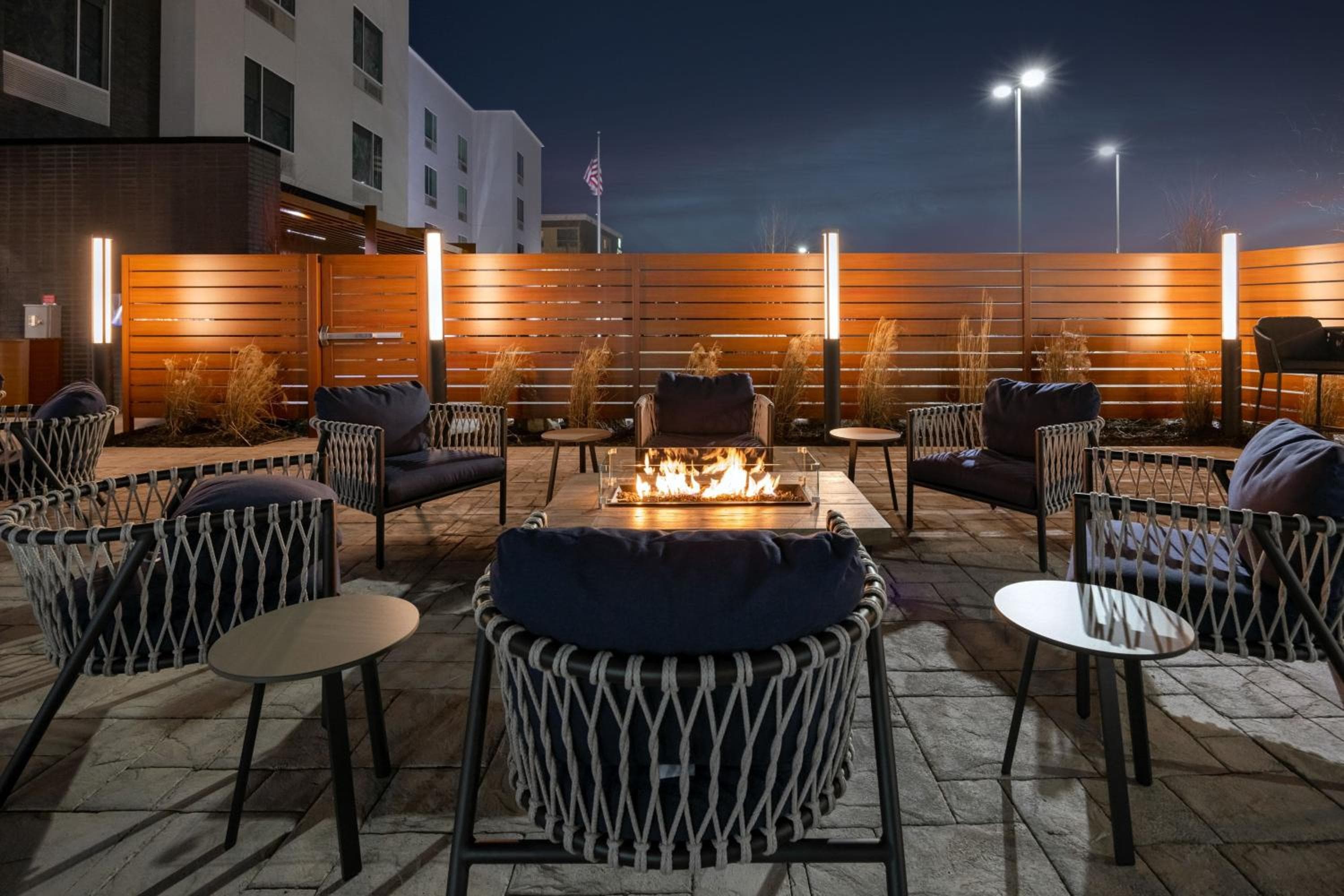 TownePlace Suites by Marriott Canton Riverstone Parkway, Canton, photo 2