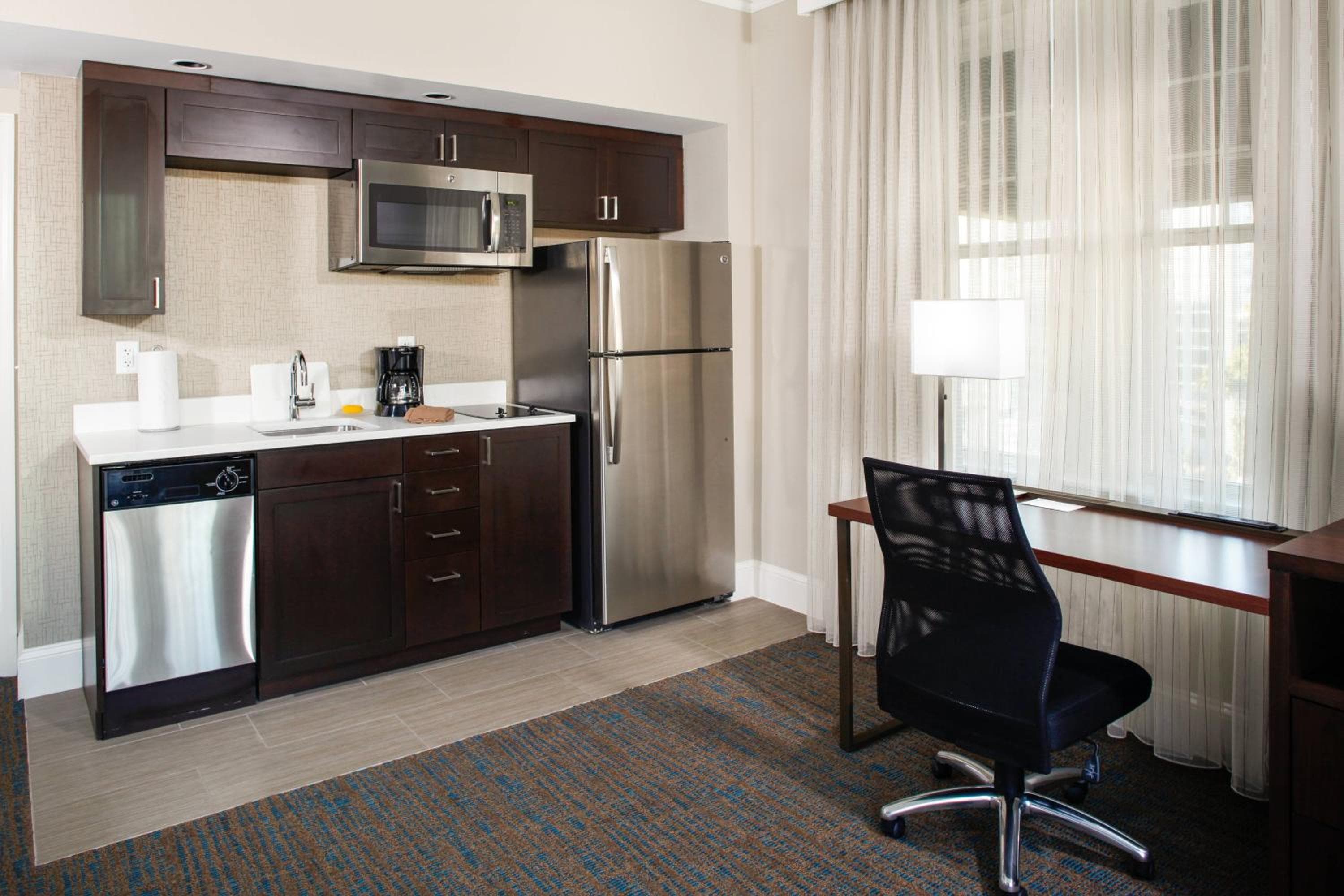 Residence Inn by Marriott Atlanta Midtown/Georgia Tech, Atlanta, photo 2