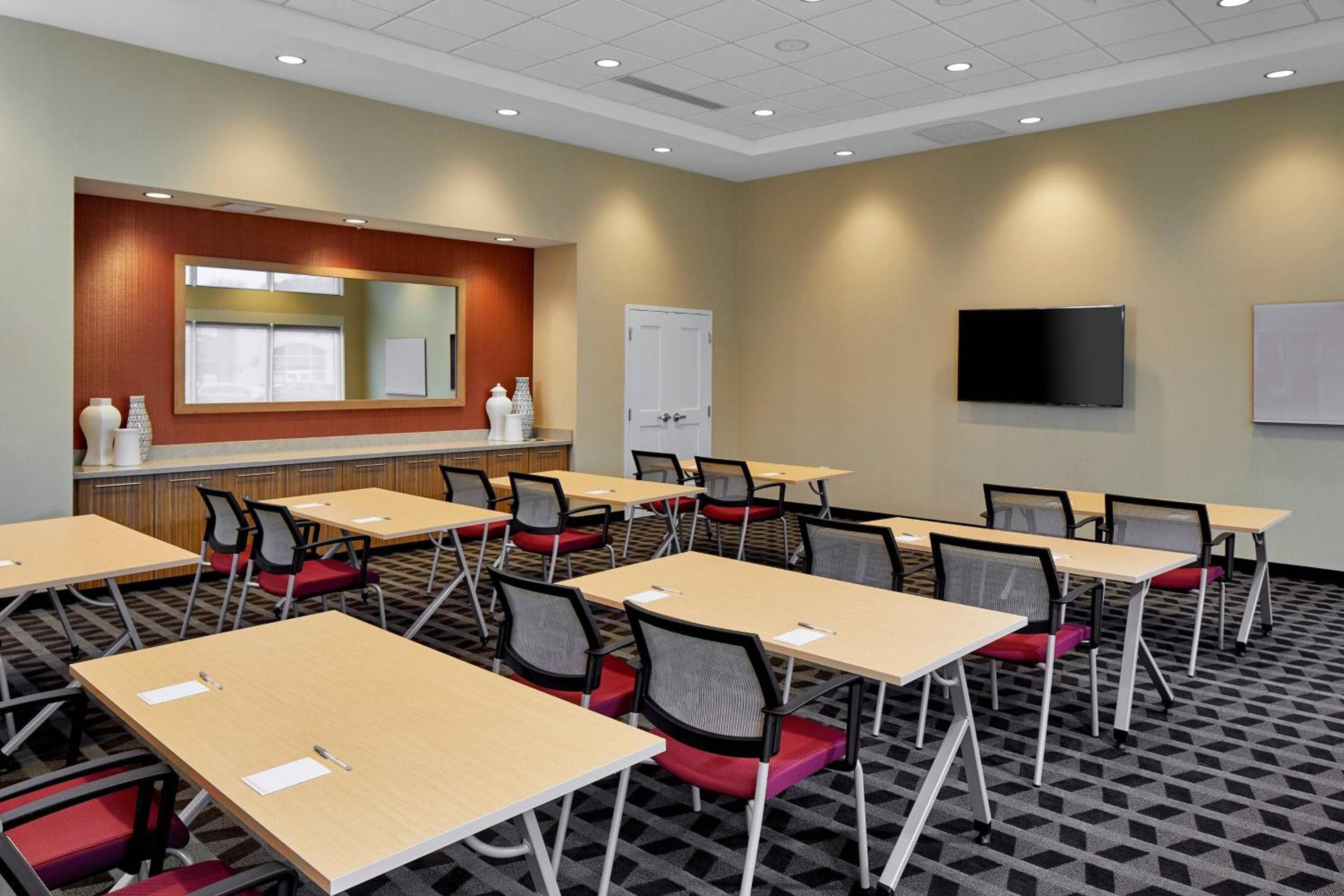 TownePlace Suites by Marriott Columbus North - OSU, Columbus, photo 2