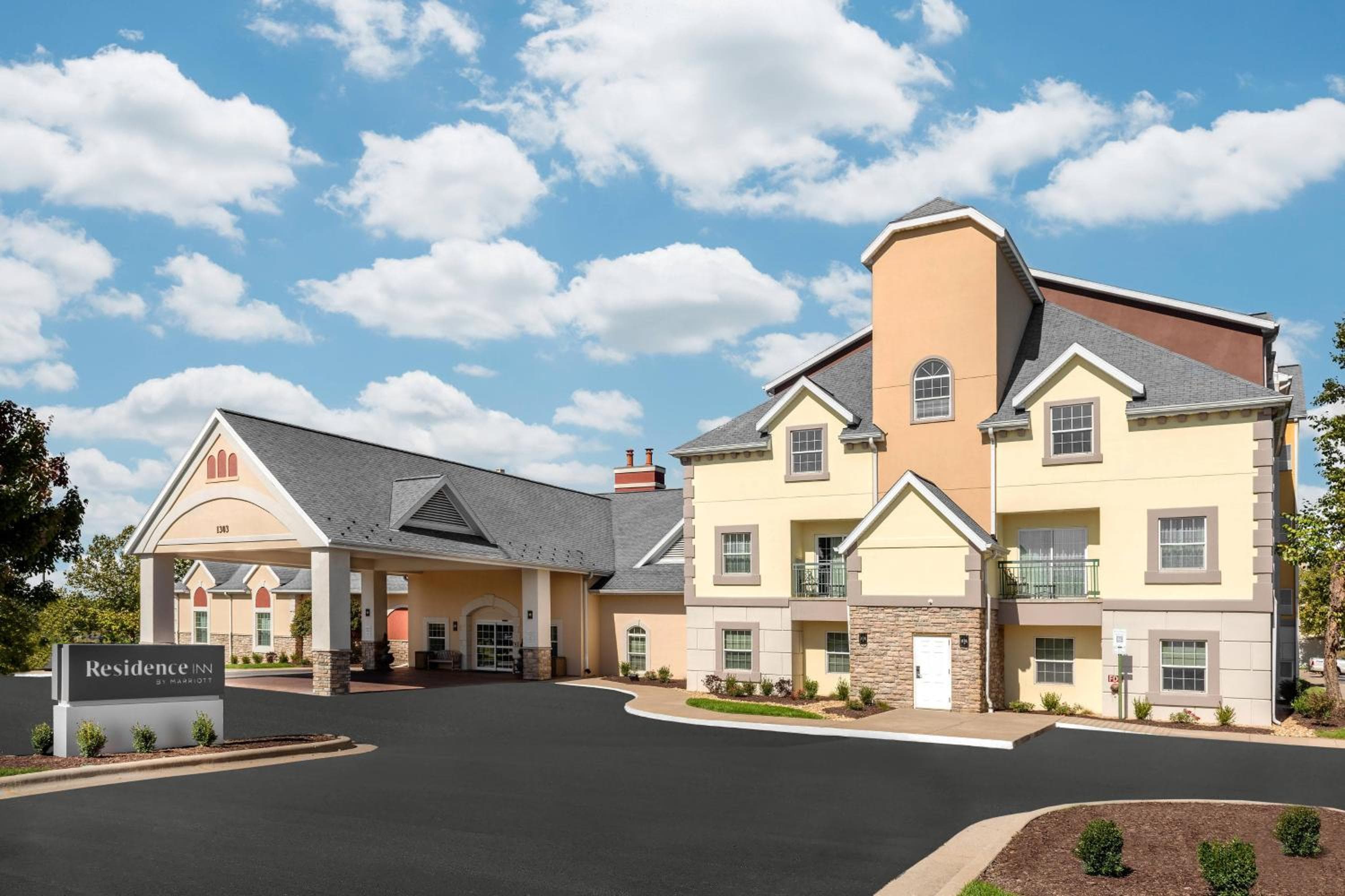 Residence Inn Springfield, Springfield
