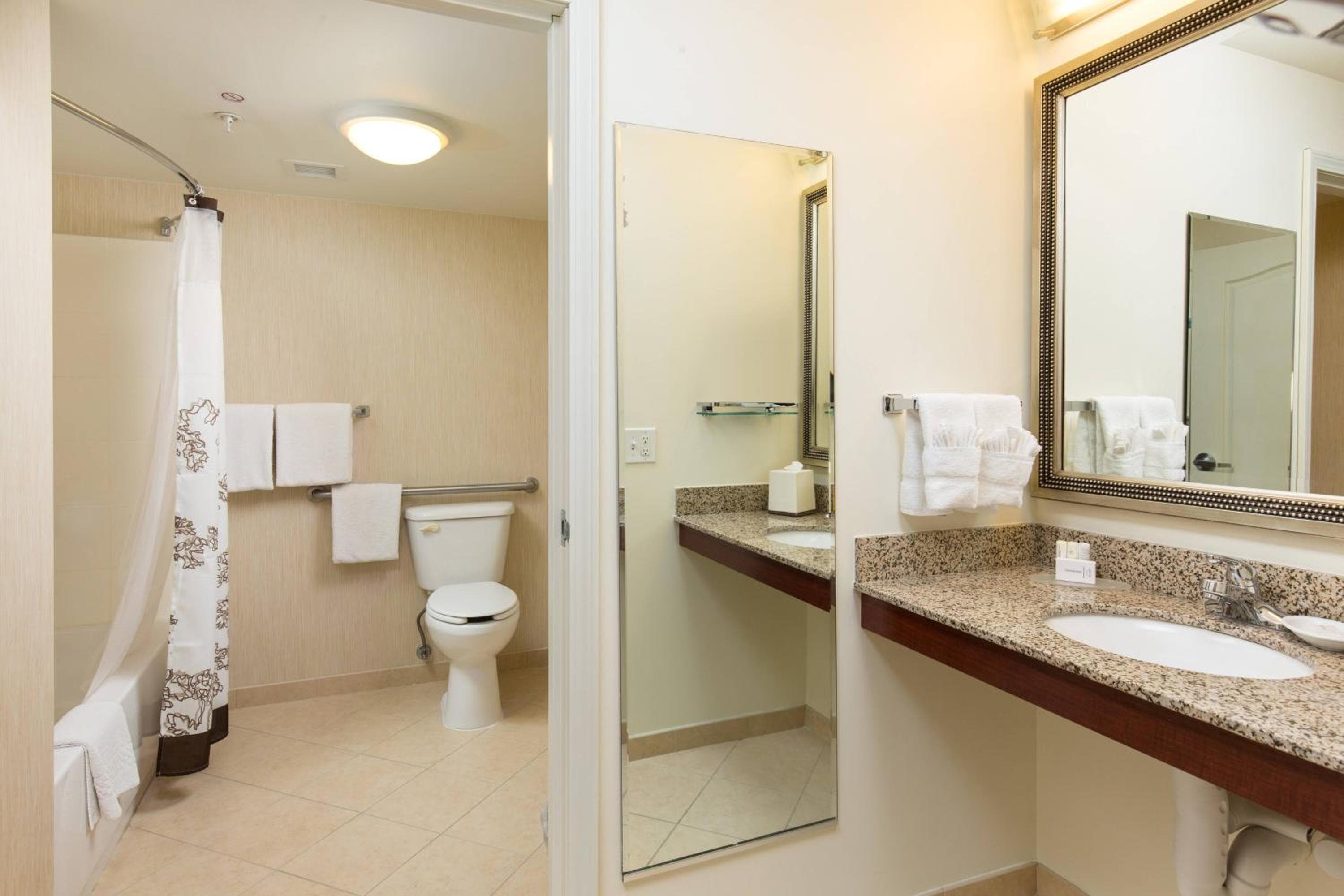 Residence Inn by Marriott Springfield Old Keene Mill, Springfield, photo 6