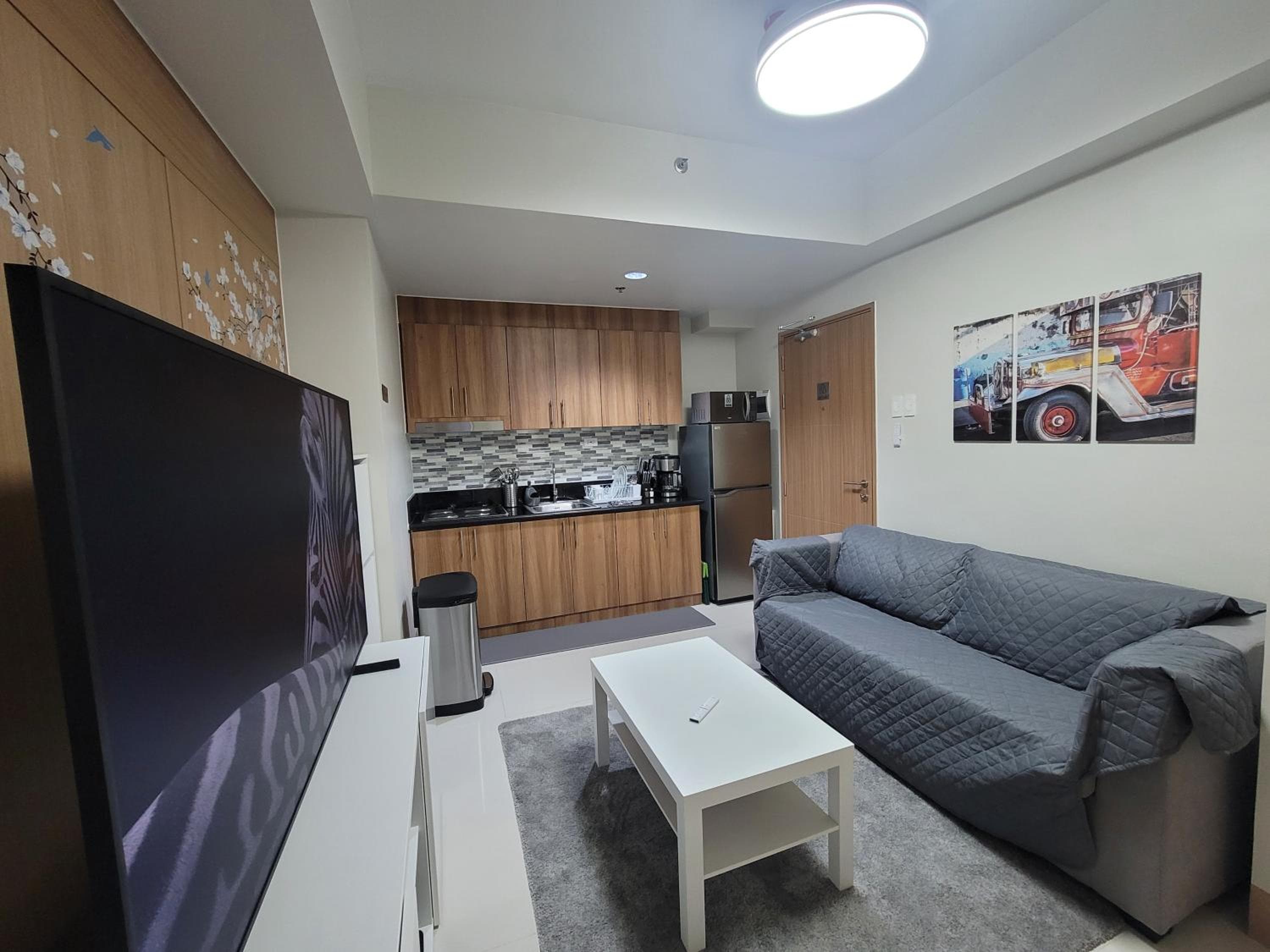 A&R Condo by the Bay, Manila