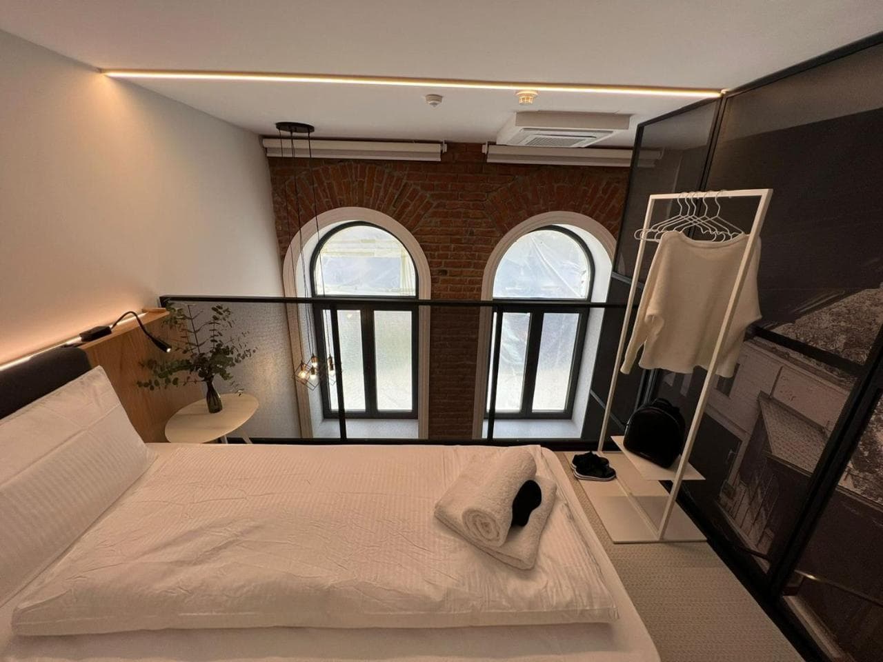 Fesh Lofts, 10min to city center, AC & Kitchen, Vienna, photo 2