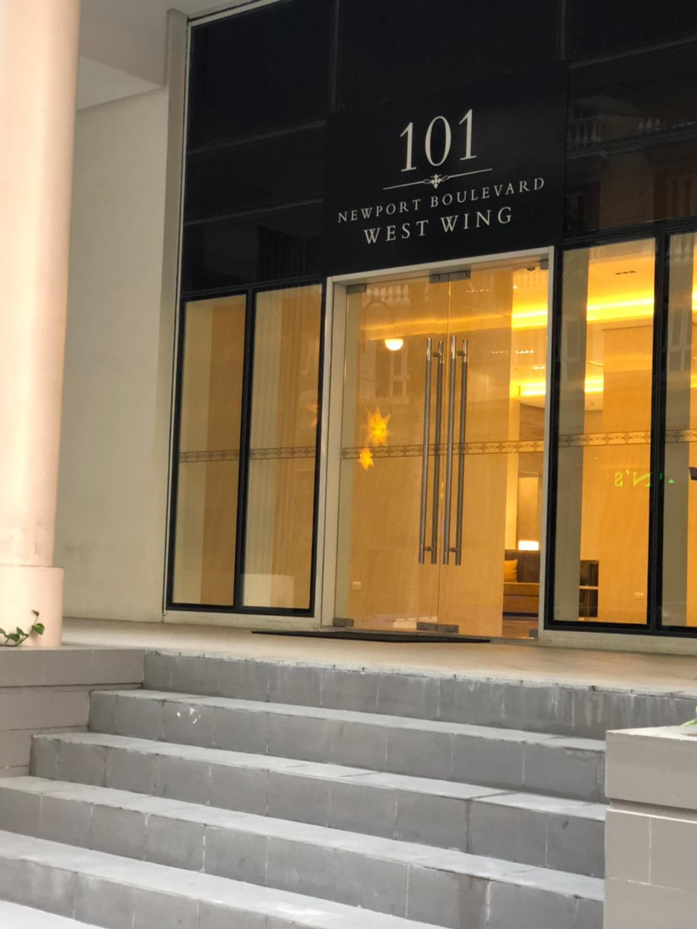 101 Newport Boulevard-Favila Condotel Unit near Airport, Manila