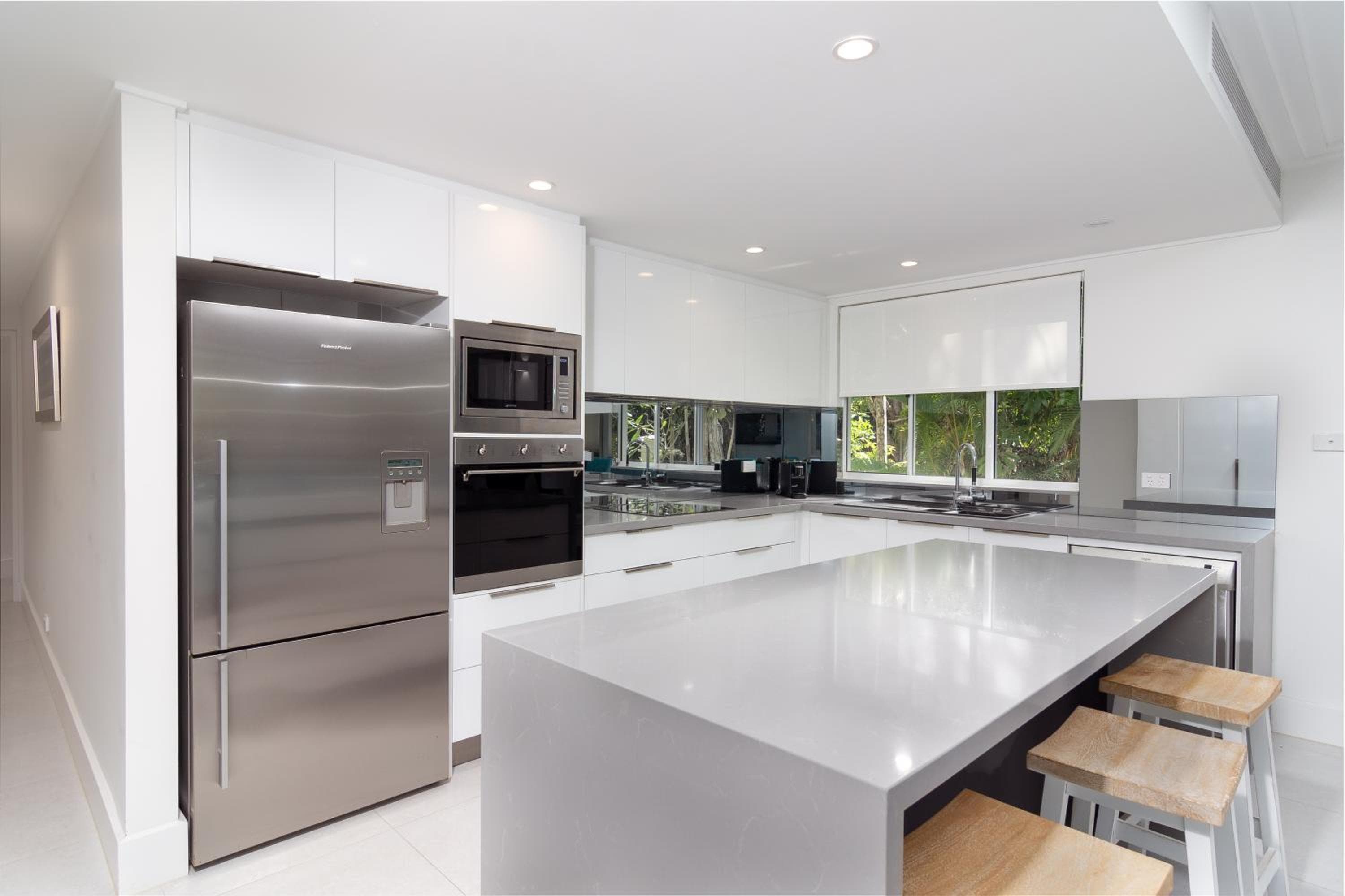 Mandalay Luxury Beachfront Apartments, Port Douglas, photo 6