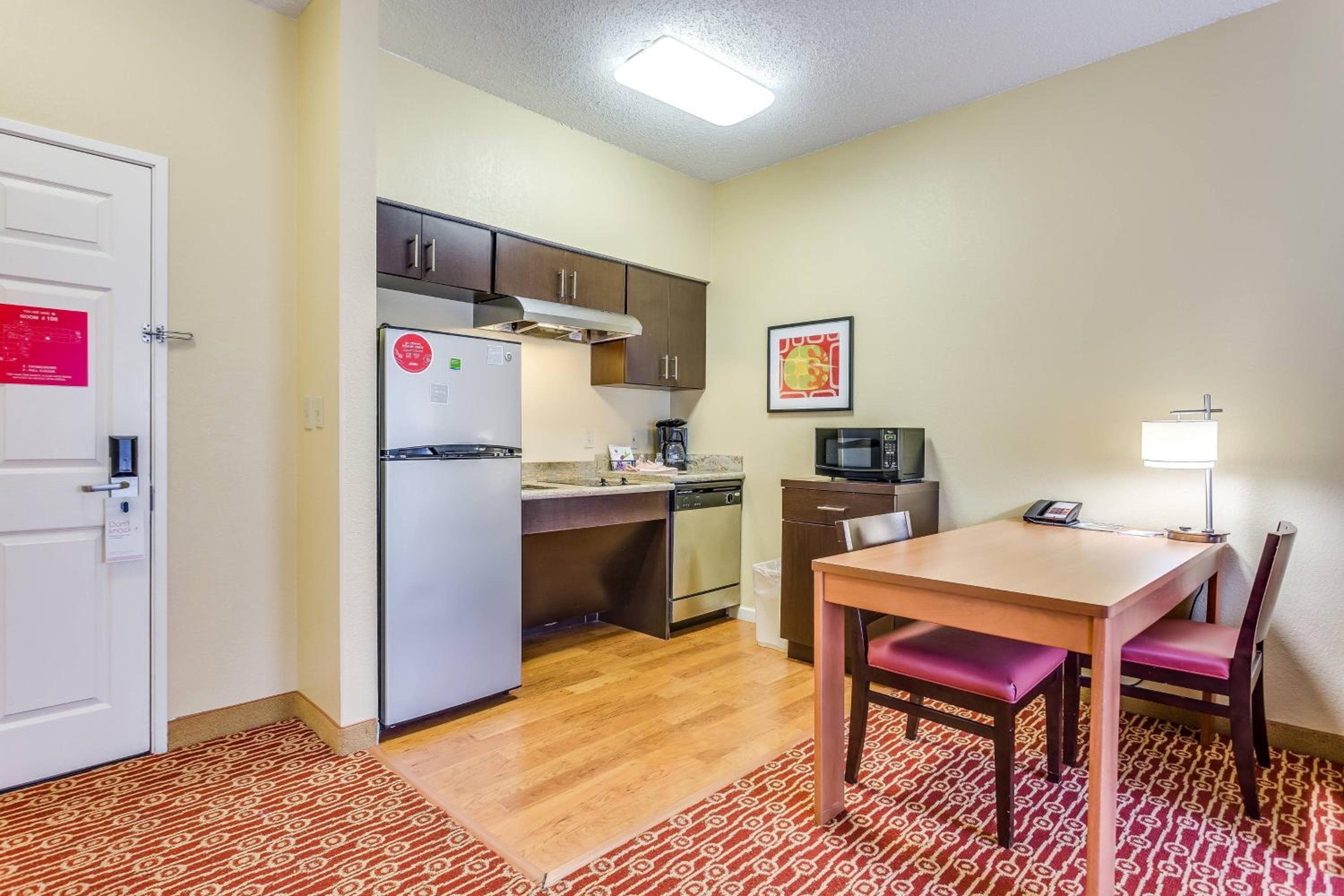 Candlewood Suites Bedford - Fort Worth by IHG, Bedford, photo 3
