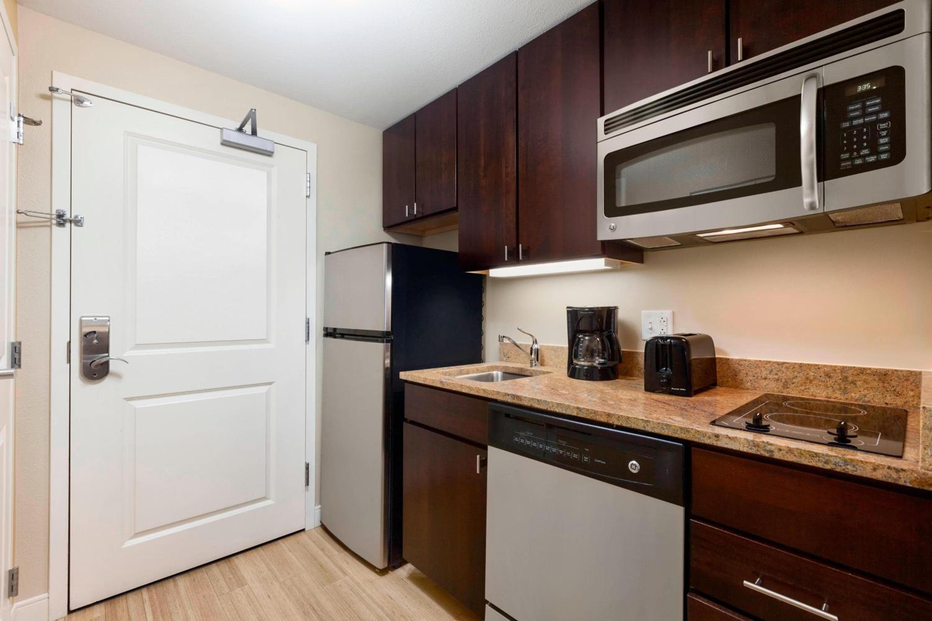 TownePlace Suites Joliet South, Joliet, photo 2