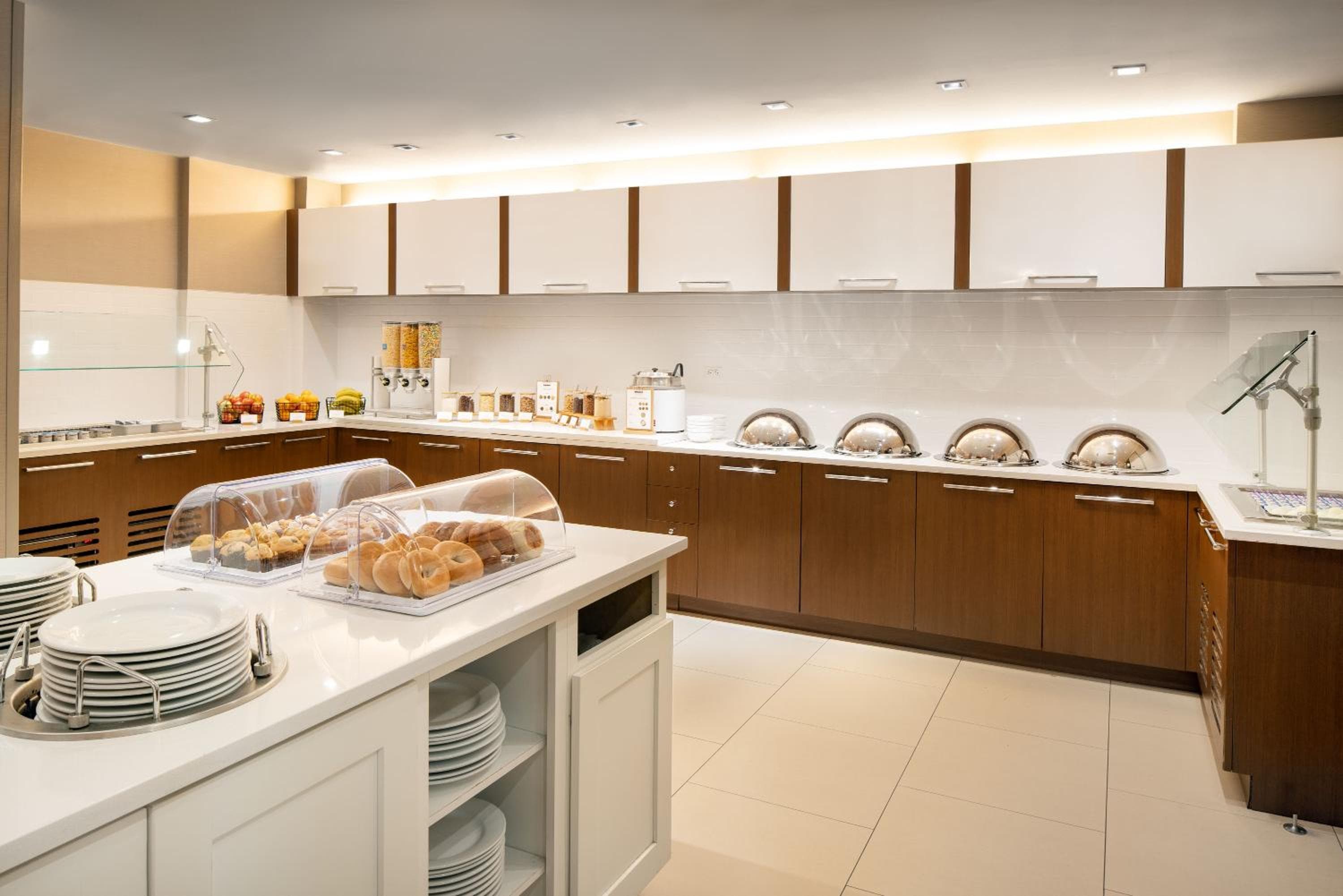 Residence Inn by Marriott New York Manhattan/ Midtown Eastside, New York, photo 2