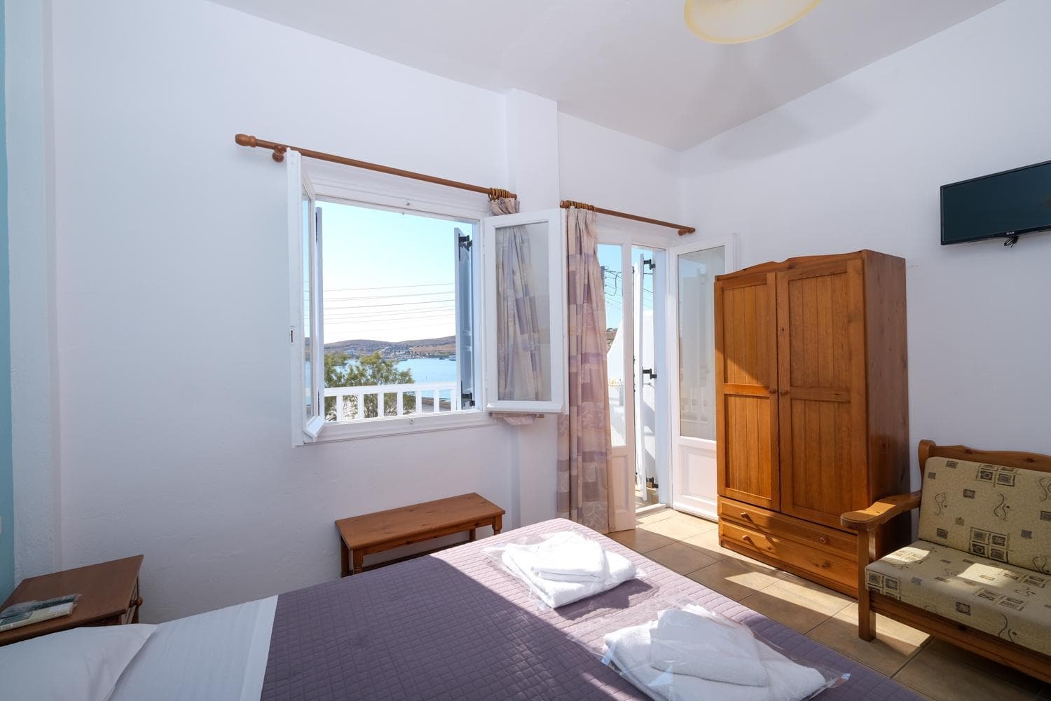 Hotel Livadia, Parikia, photo 3