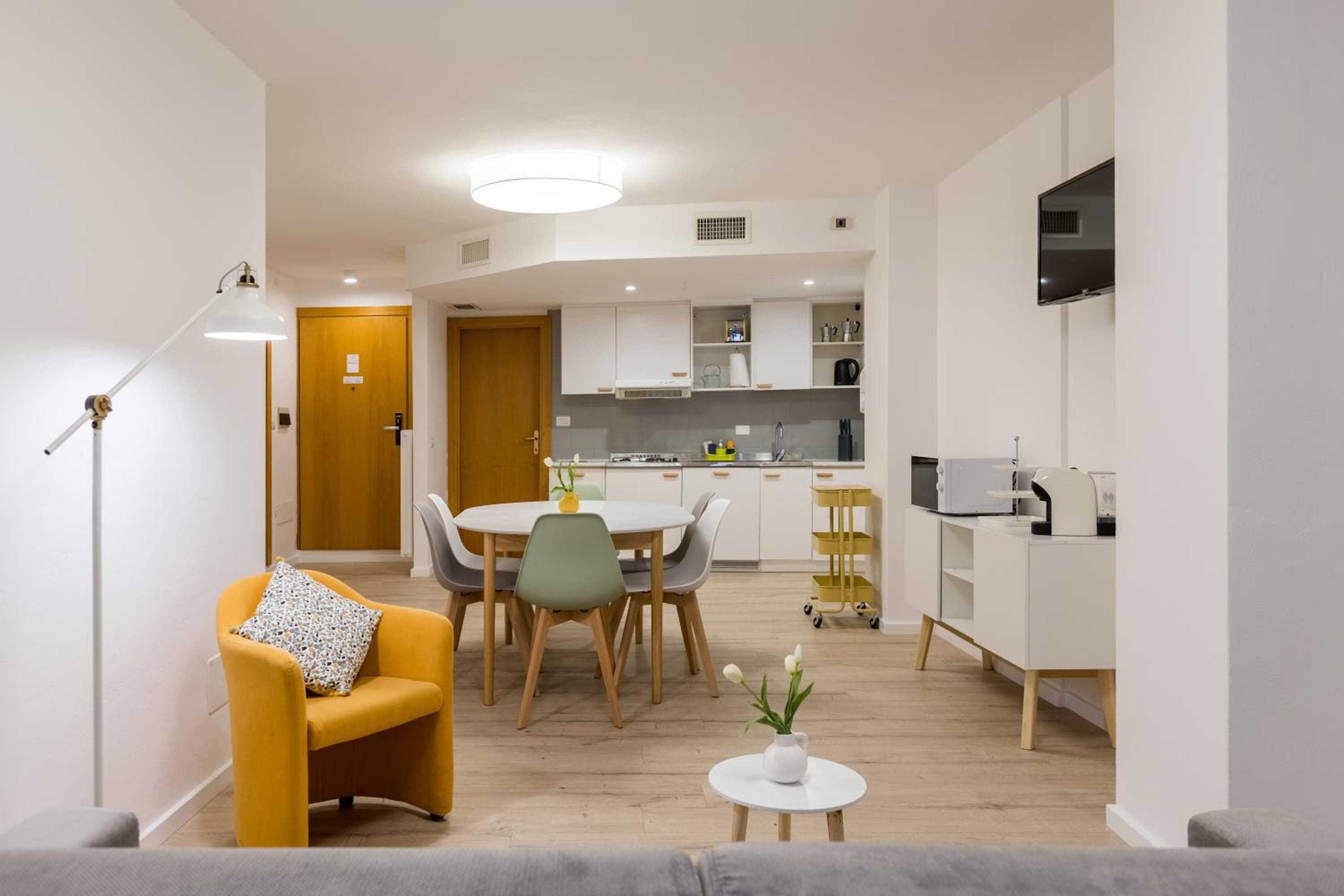 MAMA Apartments, Riva del Garda, photo 4