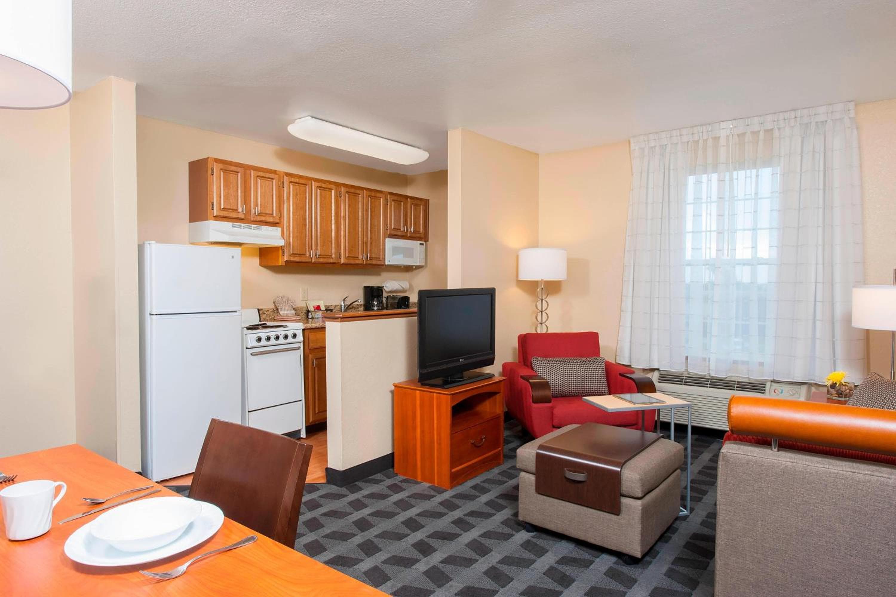 TownePlace Suites Indianapolis Park 100, Indianapolis, photo 3