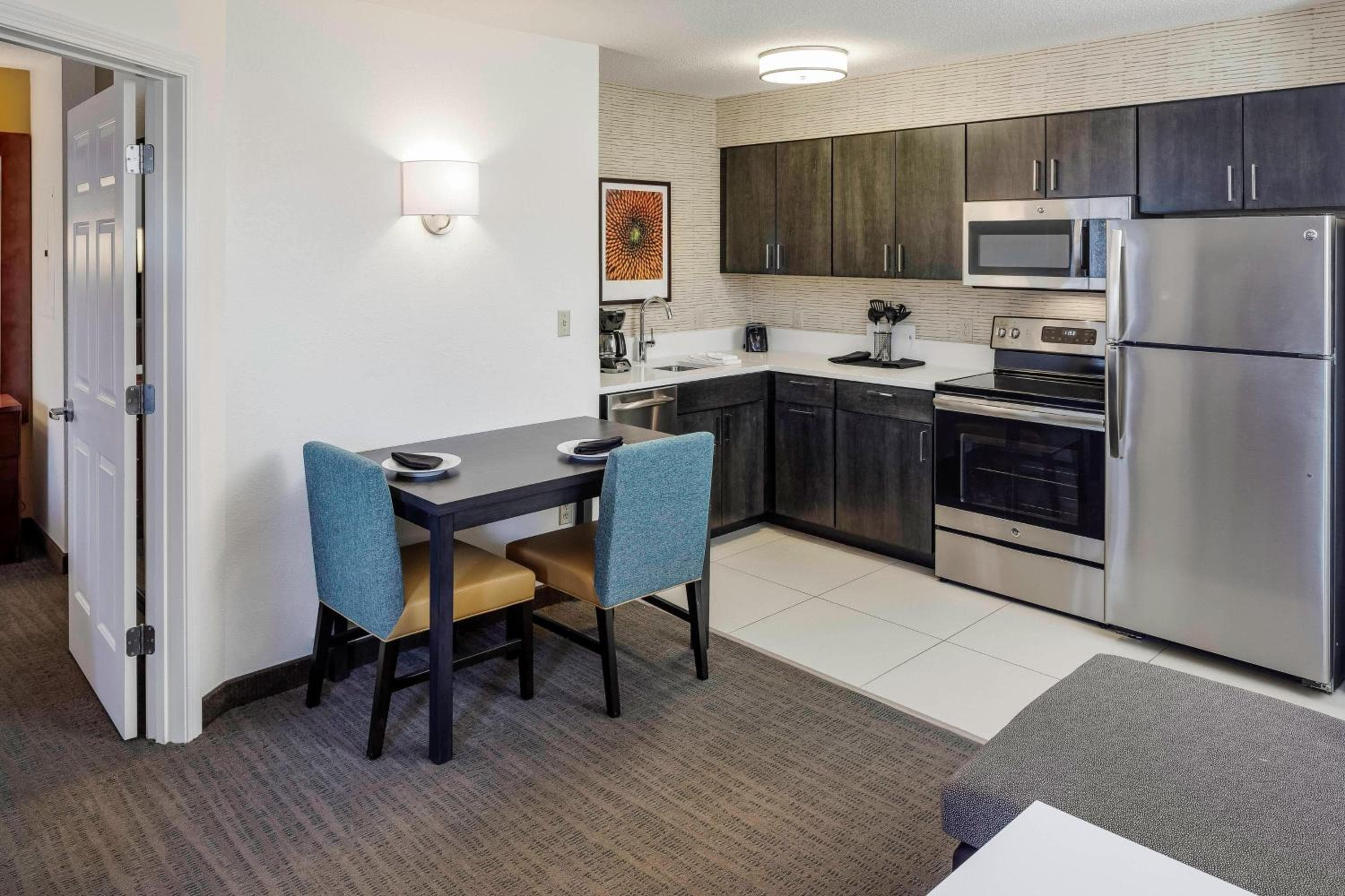 Residence Inn by Marriott Portsmouth, Portsmouth, photo 2