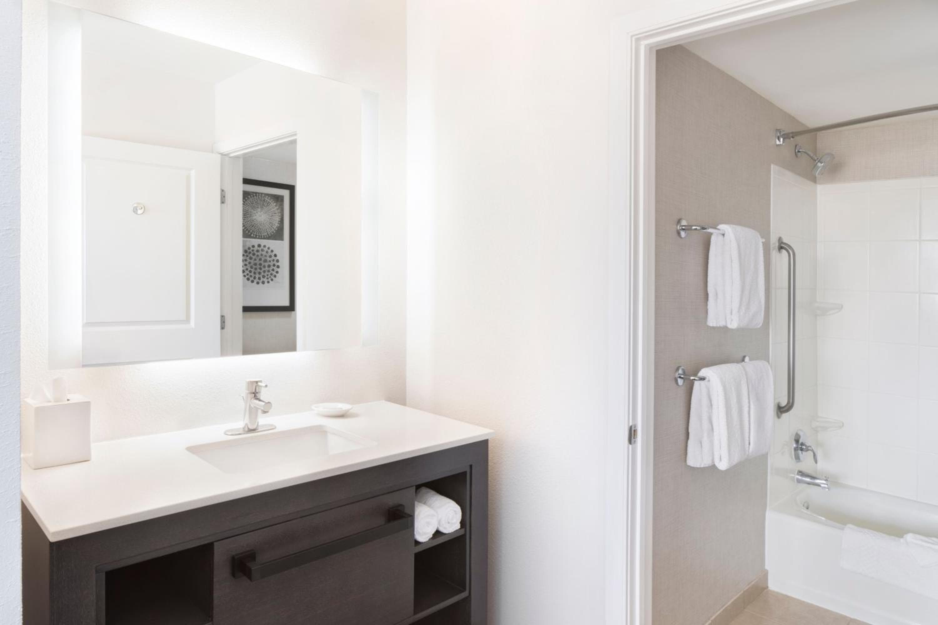 Residence Inn by Marriott Sacramento Downtown at Capitol Park, Sacramento, photo 3