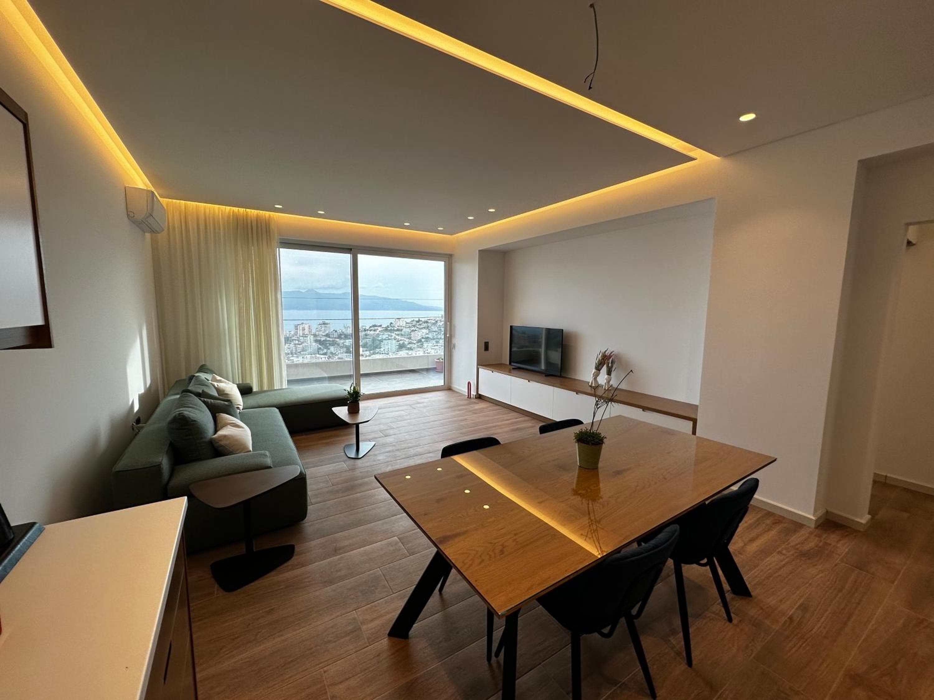 Rustemi, Sarandë