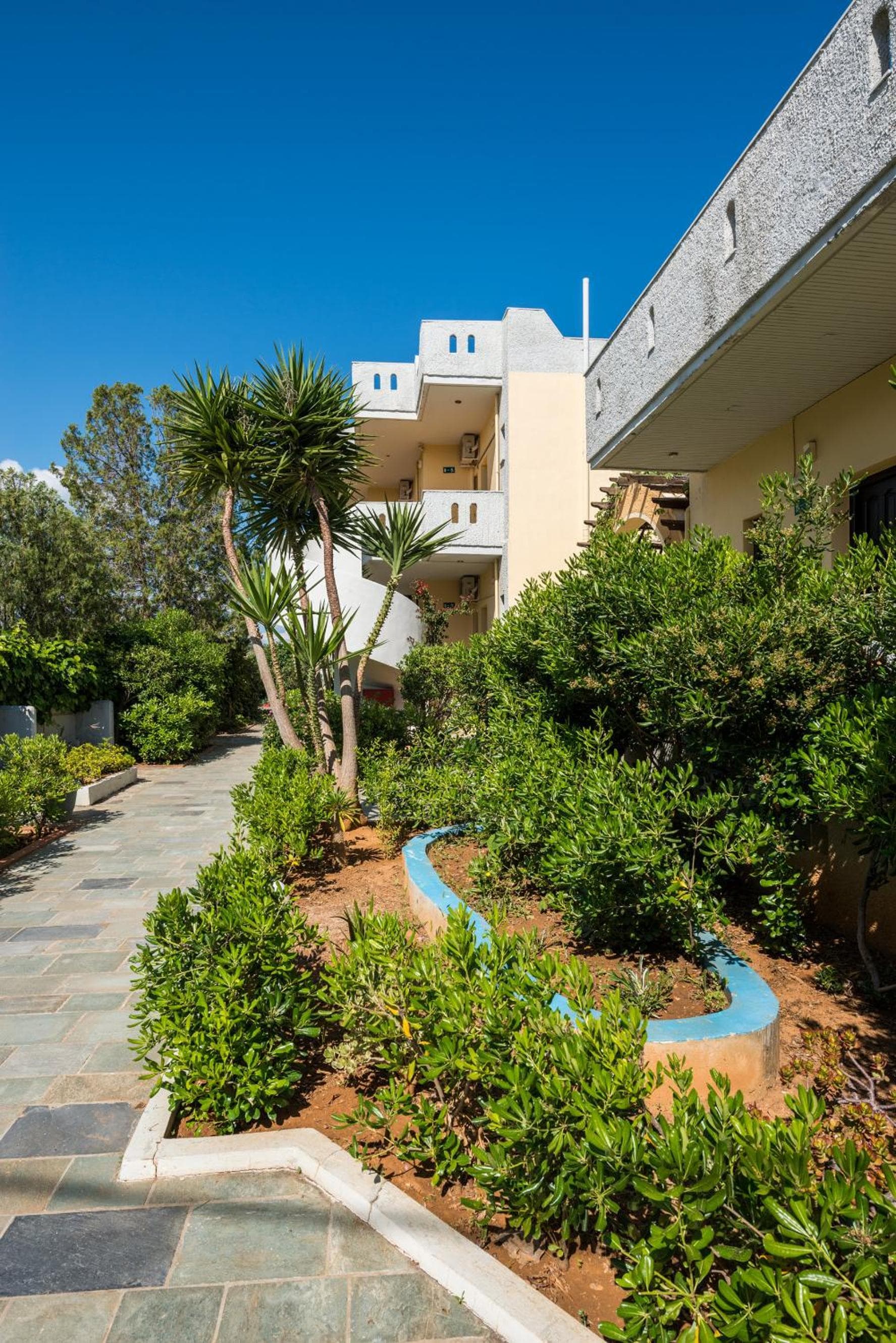 Nireas Hotel, Kato Daratso