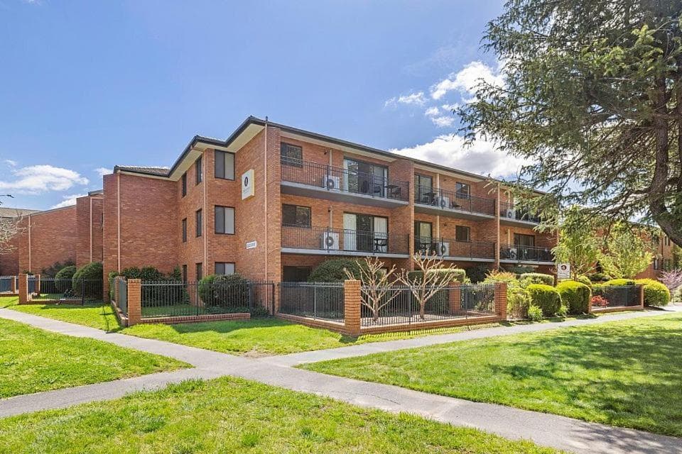 Oxley Court Serviced Apartments, Canberra